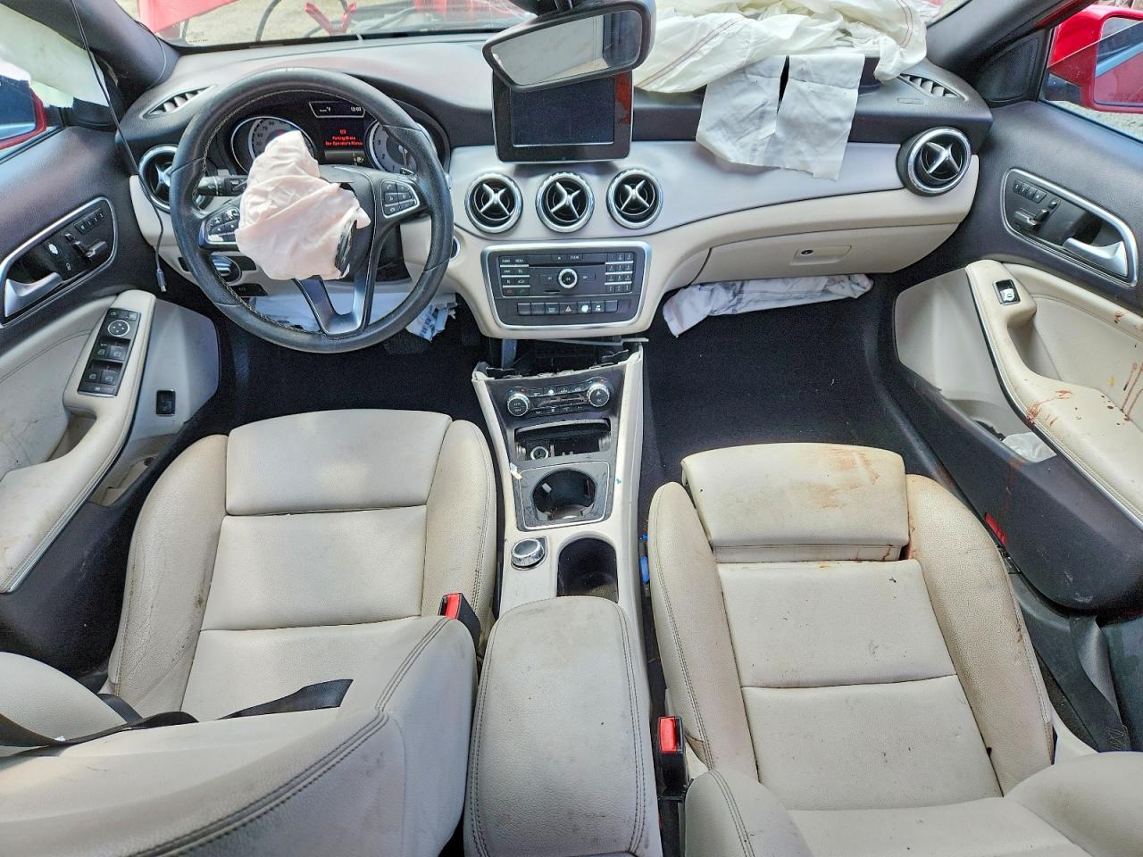 2017 Mercedes-benz Gla 250 Red vin: WDCTG4EB4HJ326460
