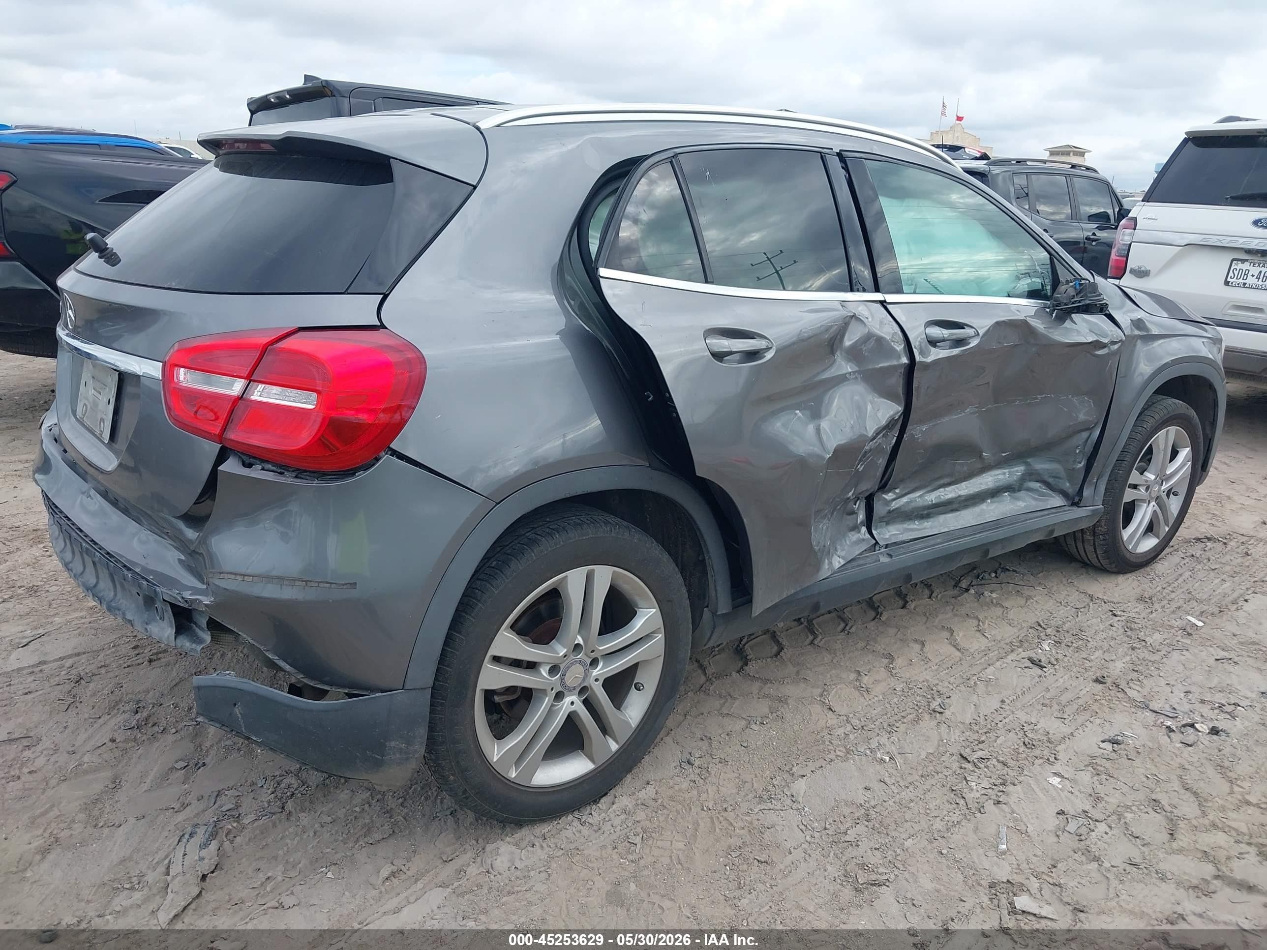 2015 Mercedes-benz Gla 250   Gray vin: WDCTG4EB5FJ139743