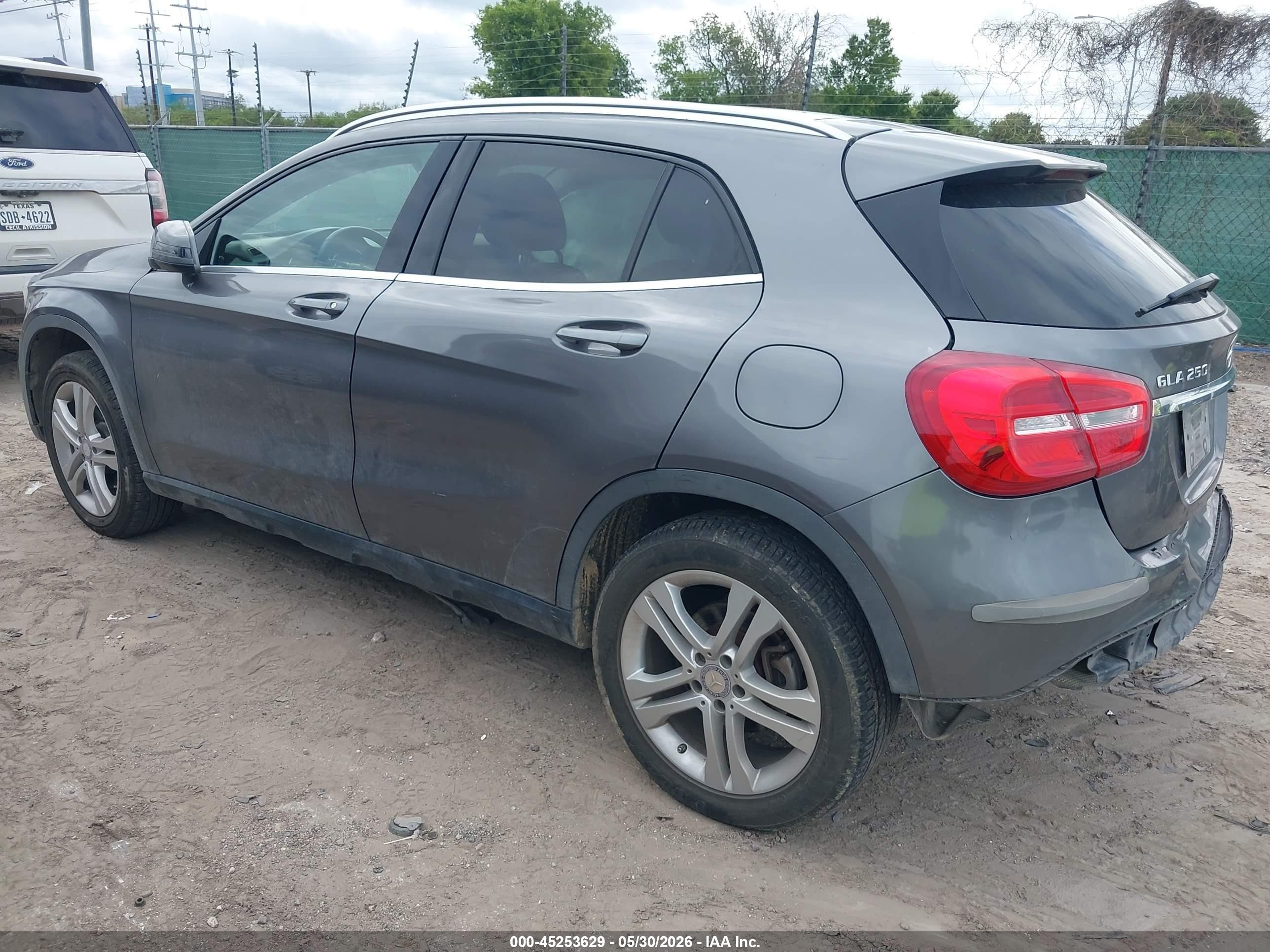 2015 Mercedes-benz Gla 250   Gray vin: WDCTG4EB5FJ139743