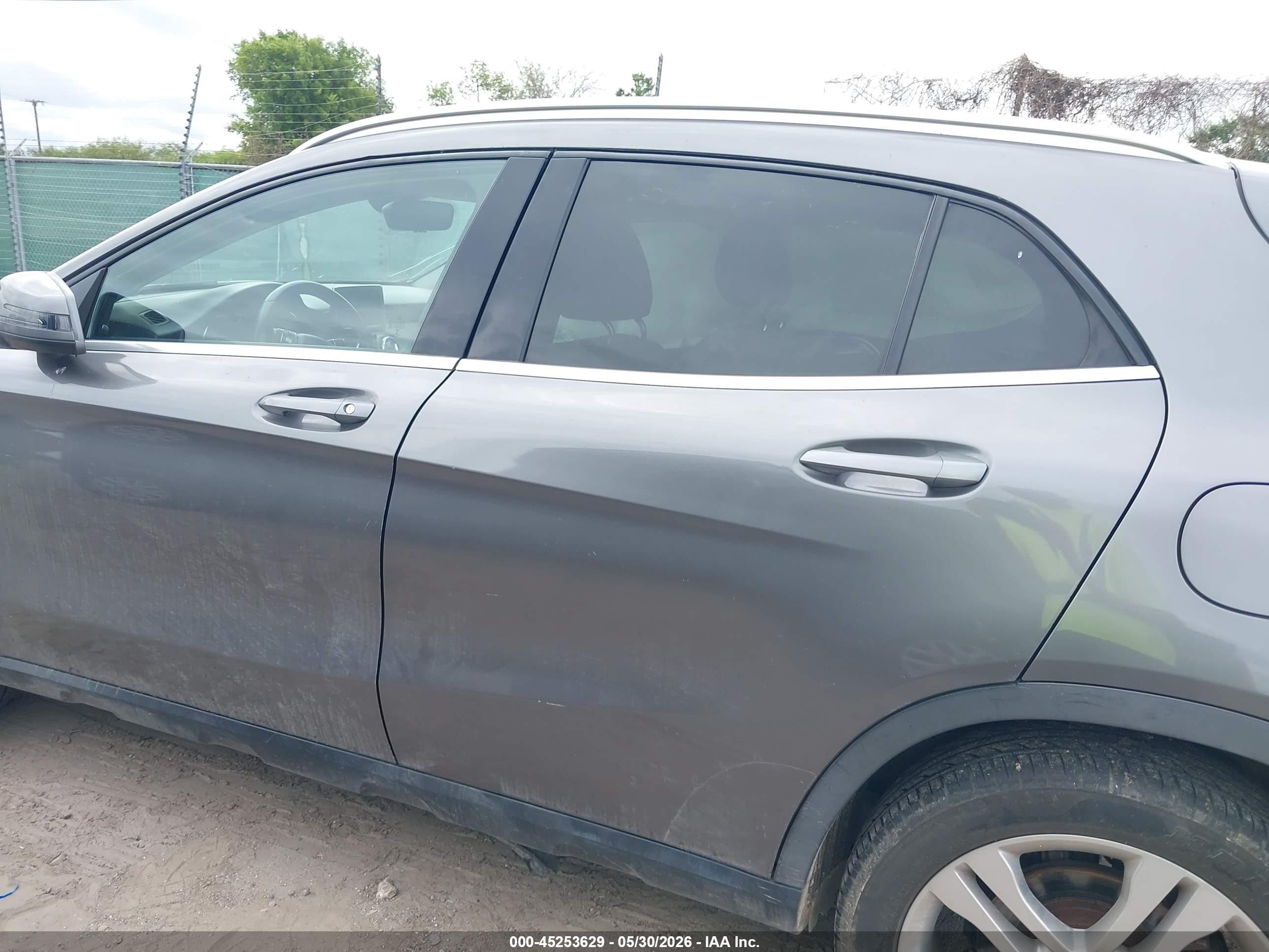 2015 Mercedes-benz Gla 250   Gray vin: WDCTG4EB5FJ139743