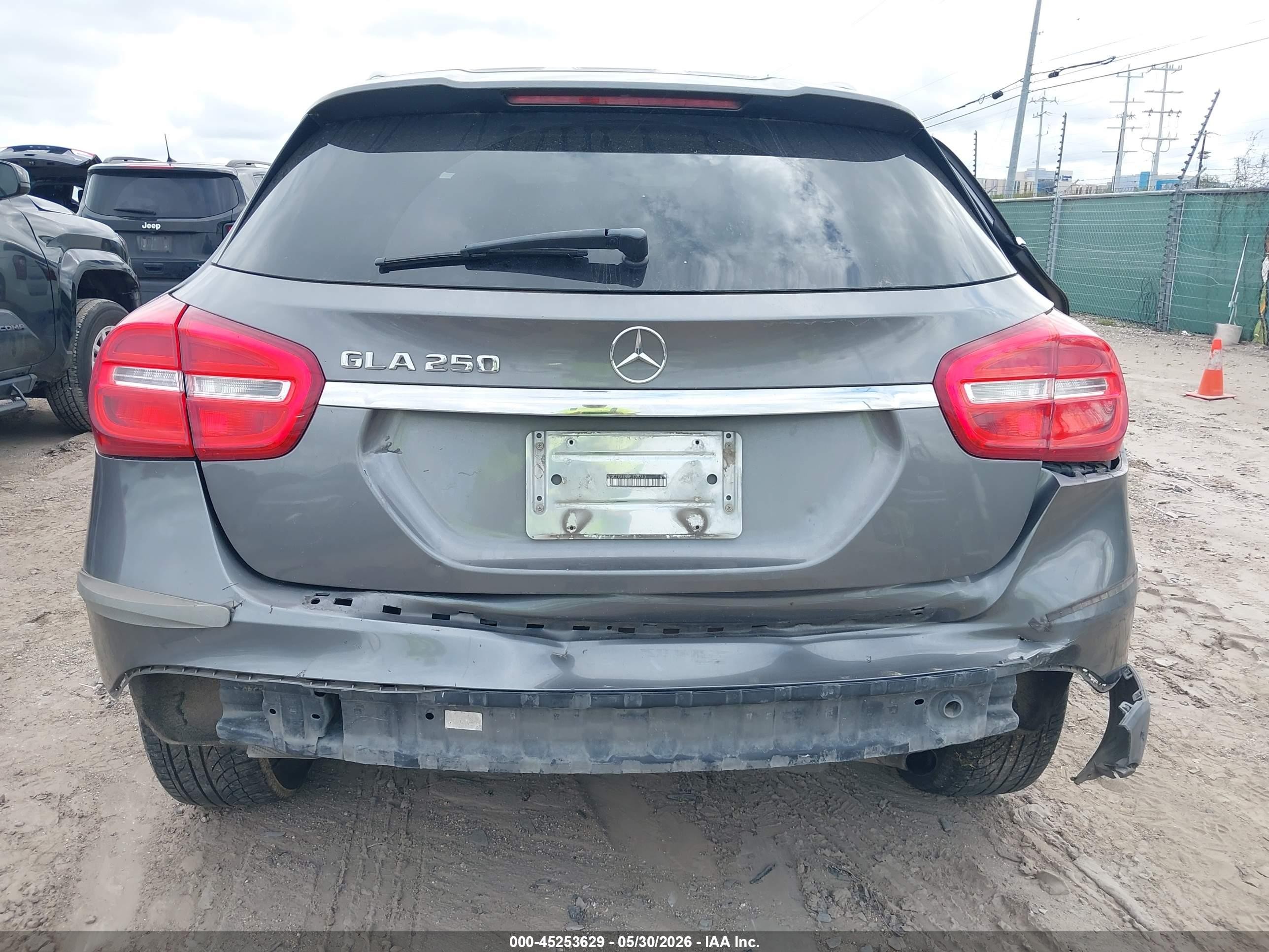 2015 Mercedes-benz Gla 250   Gray vin: WDCTG4EB5FJ139743