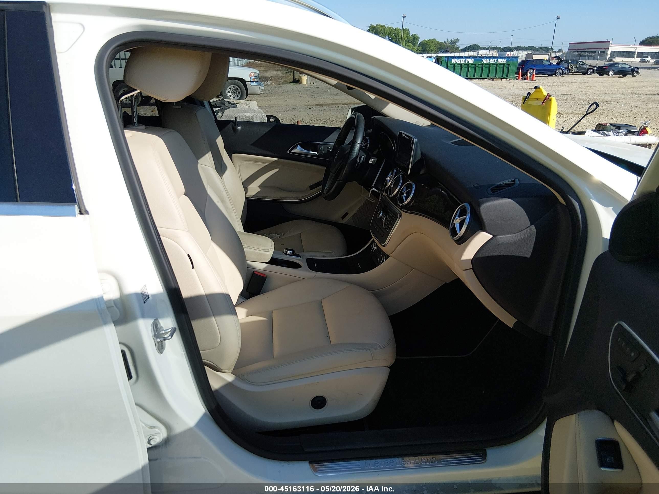 2015 Mercedes-benz Gla 250 White vin: WDCTG4EB5FJ162942