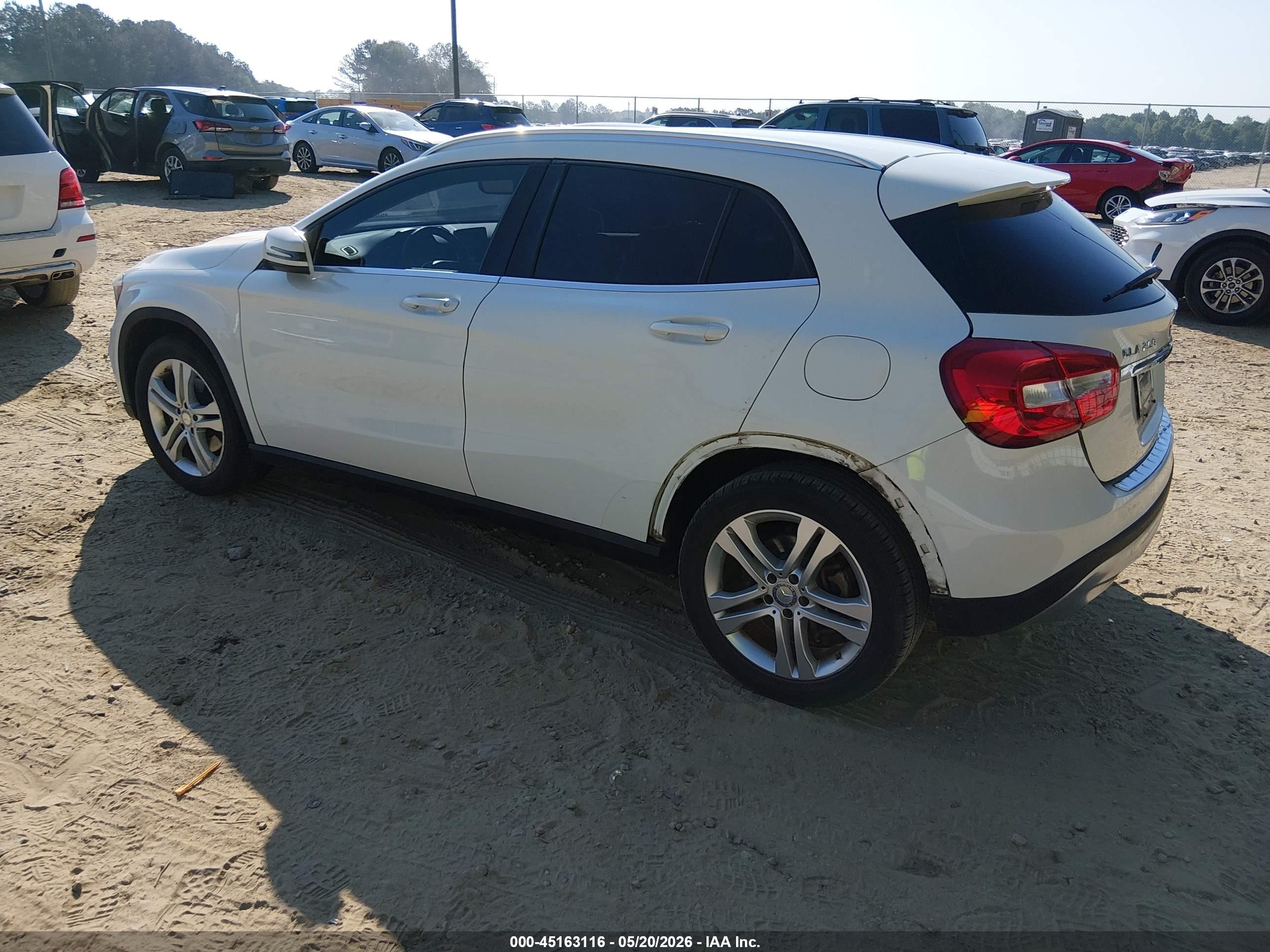2015 Mercedes-benz Gla 250 White vin: WDCTG4EB5FJ162942