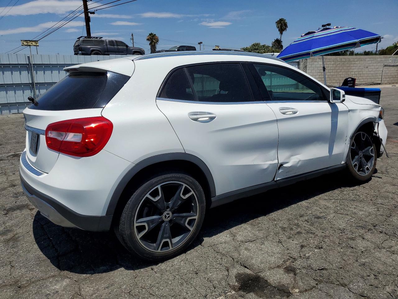 2019 Mercedes-benz Gla 250 Белый vin: WDCTG4EB6KU014128