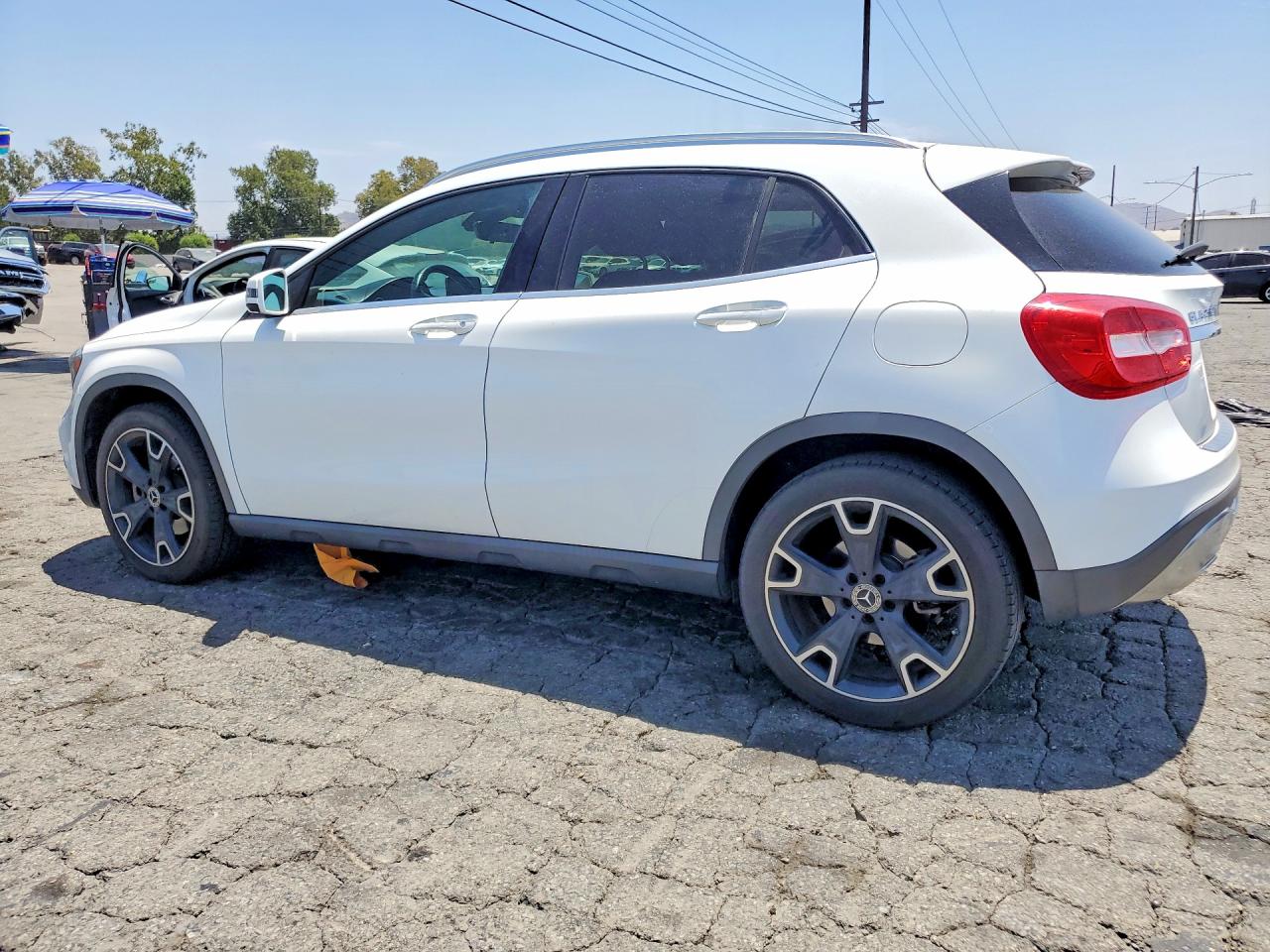 2019 Mercedes-benz Gla 250 Белый vin: WDCTG4EB6KU014128