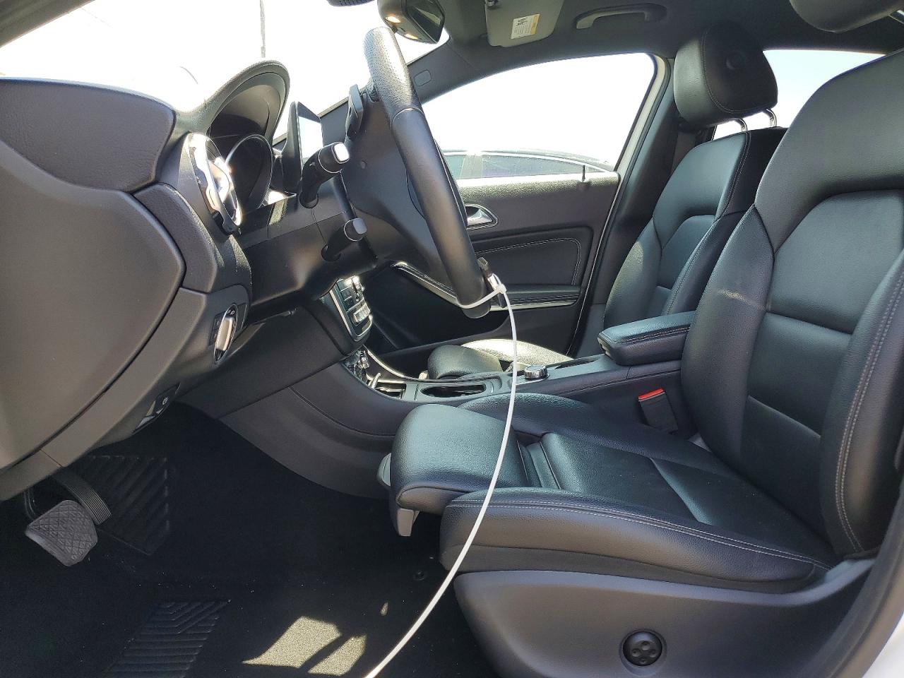 2019 Mercedes-benz Gla 250 Белый vin: WDCTG4EB6KU014128