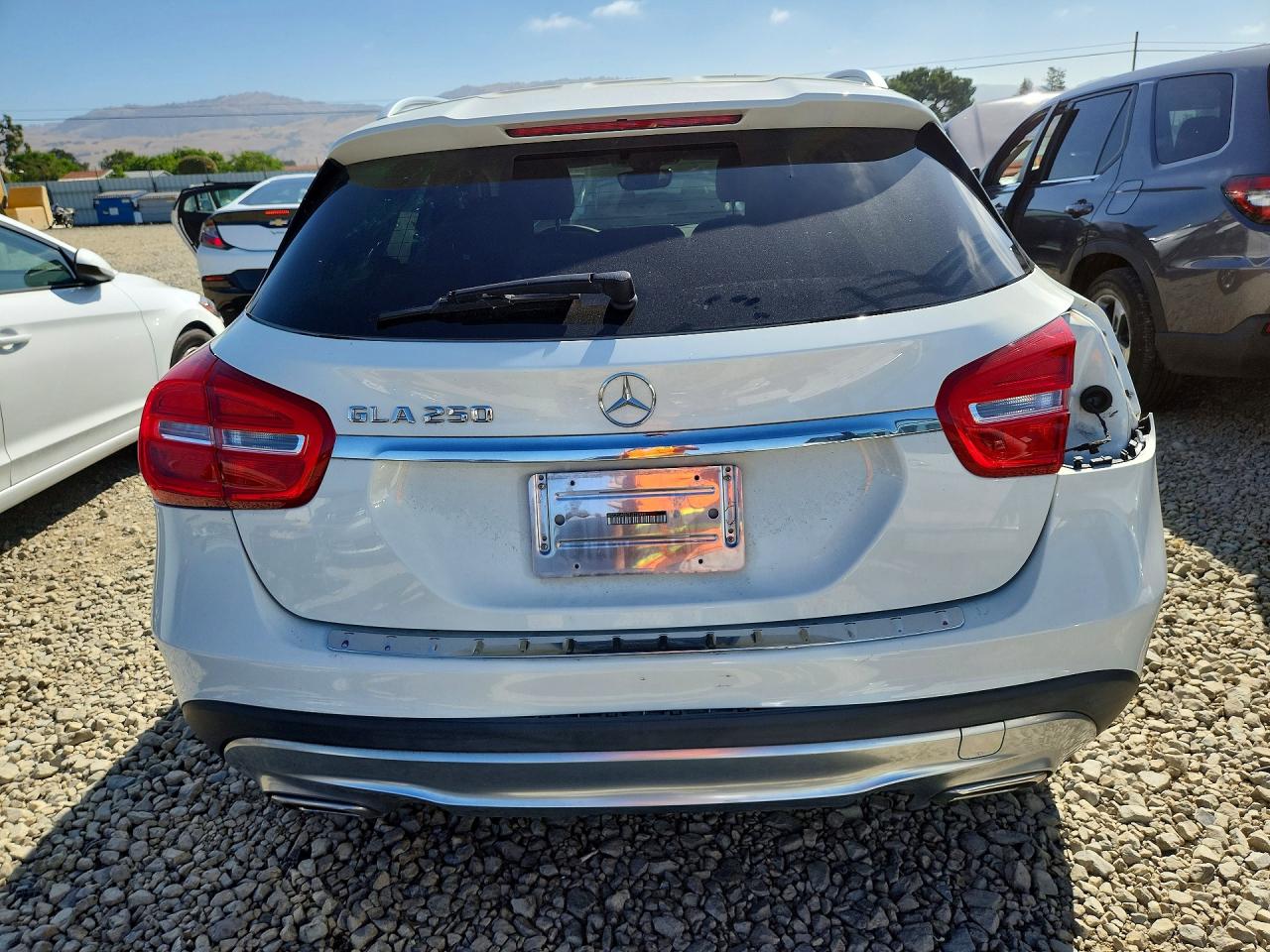 2015 Mercedes-benz Gla 250 Белый vin: WDCTG4EB7FJ172999