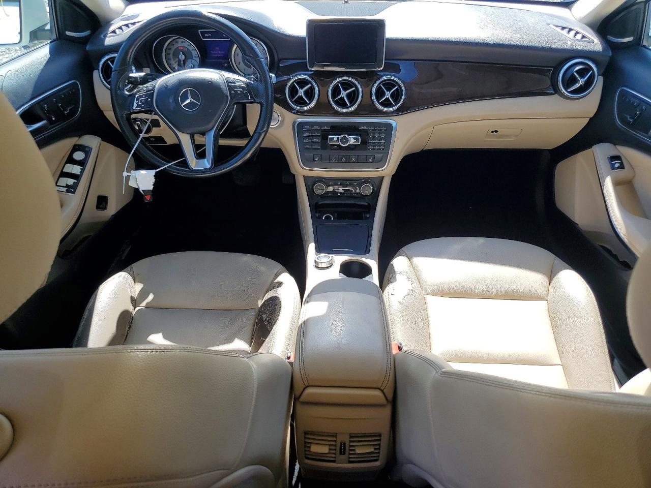 2015 Mercedes-benz Gla 250 White vin: WDCTG4EB7FJ177880