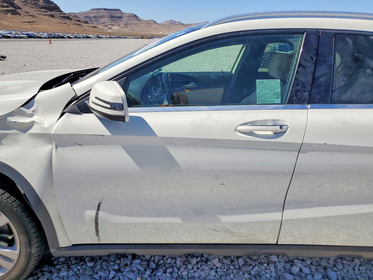 2015 Mercedes-benz Gla 250 White vin: WDCTG4EB7FJ177880
