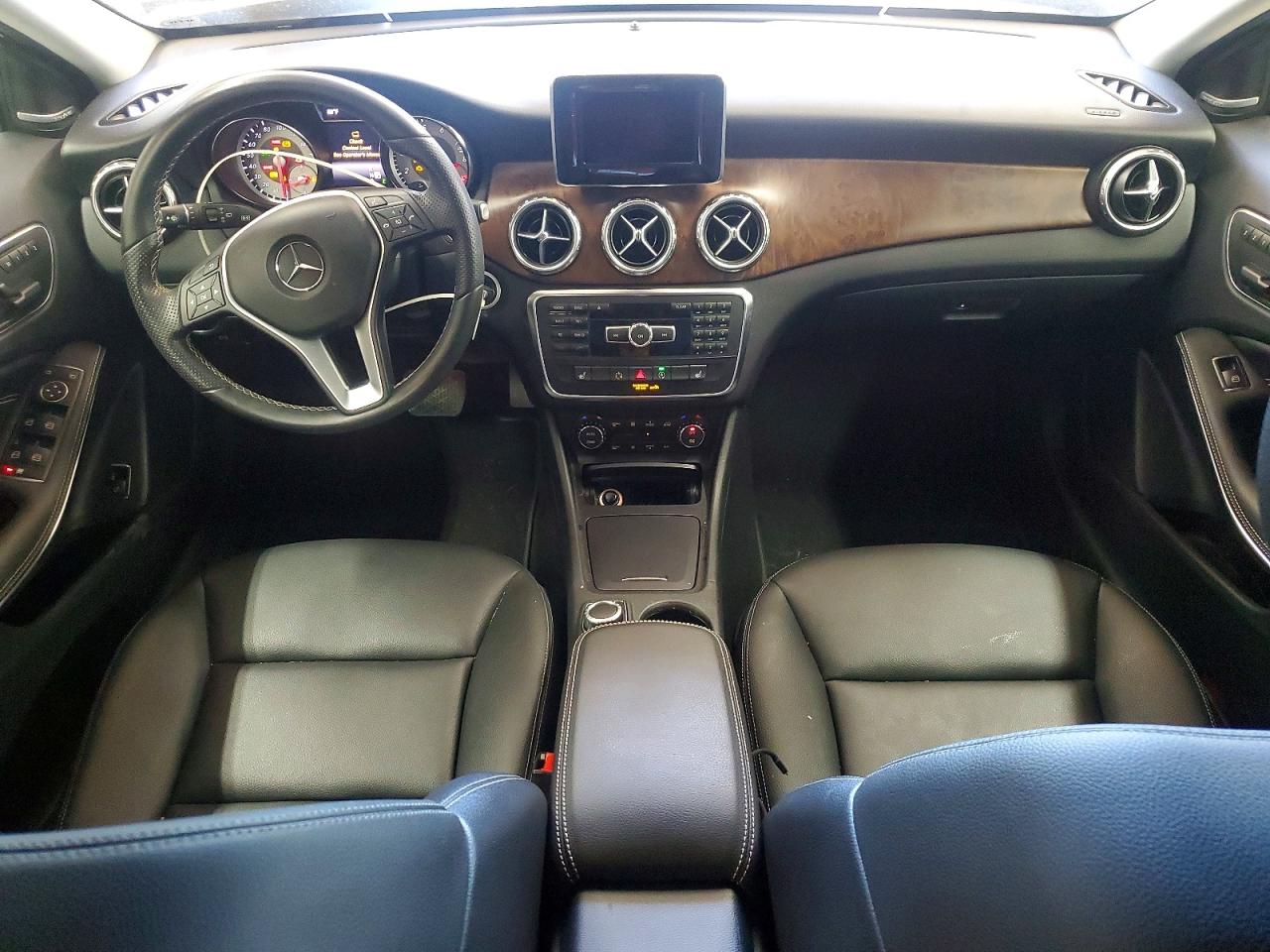 2015 Mercedes-benz Gla 250 White vin: WDCTG4EB8FJ165155