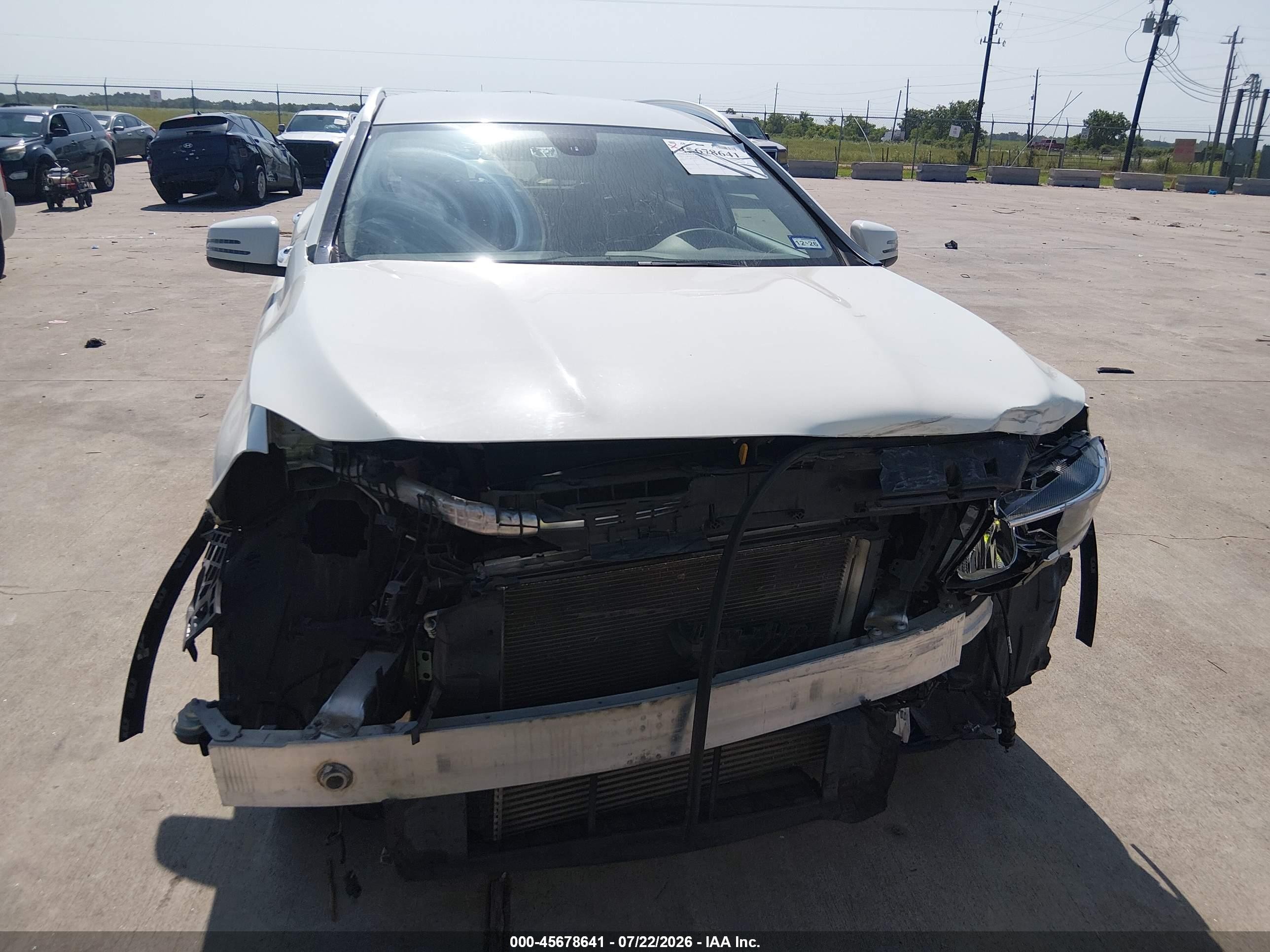 2015 Mercedes-benz Gla 250   White vin: WDCTG4EB8FJ183610