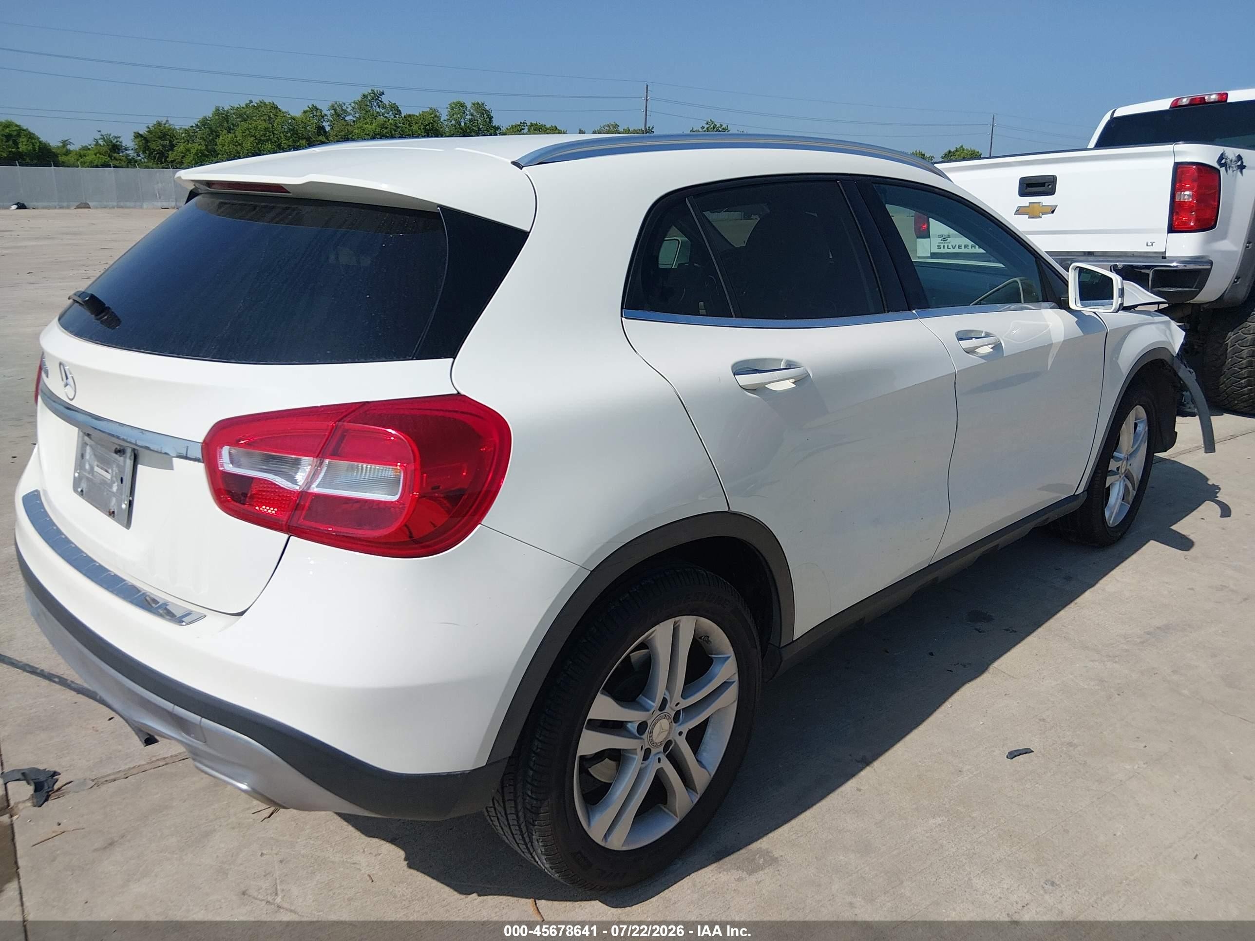 2015 Mercedes-benz Gla 250   White vin: WDCTG4EB8FJ183610
