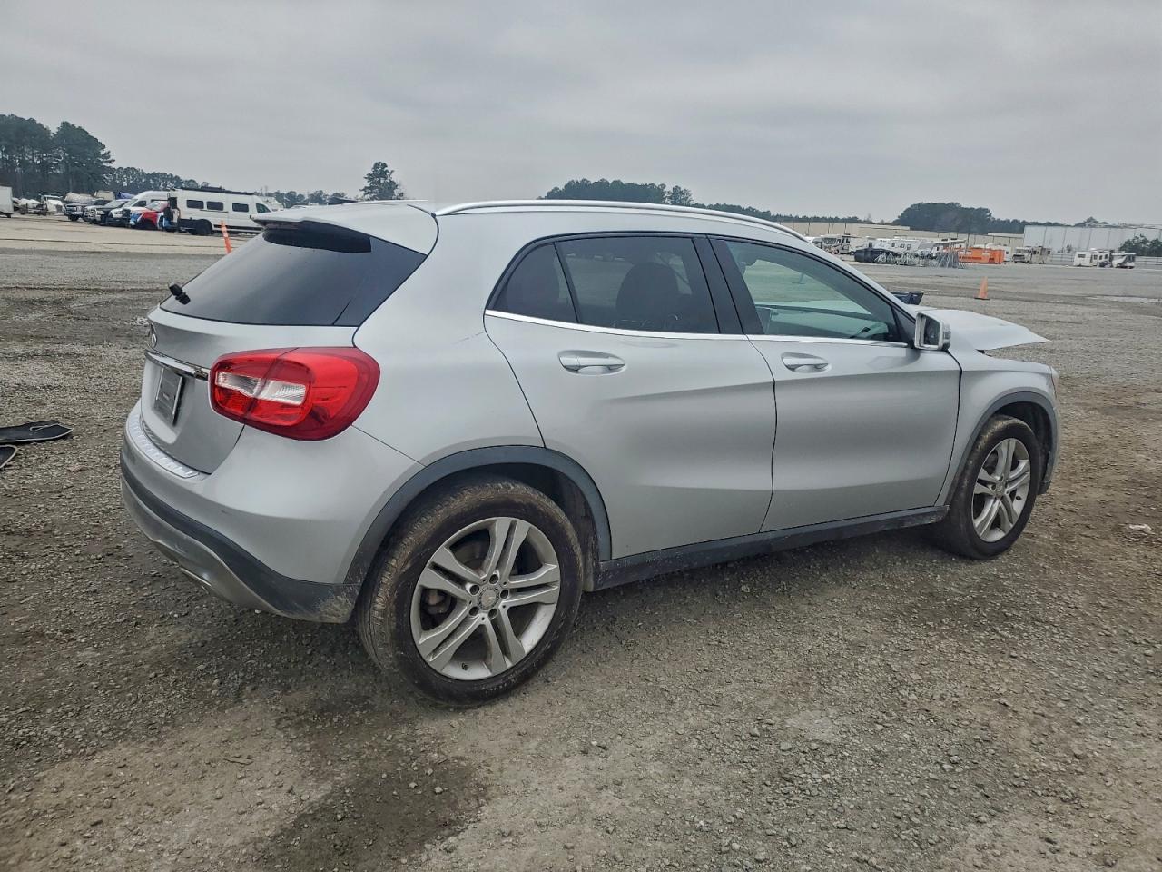 2015 Mercedes-benz Gla 250 Silver vin: WDCTG4EB9FJ112111