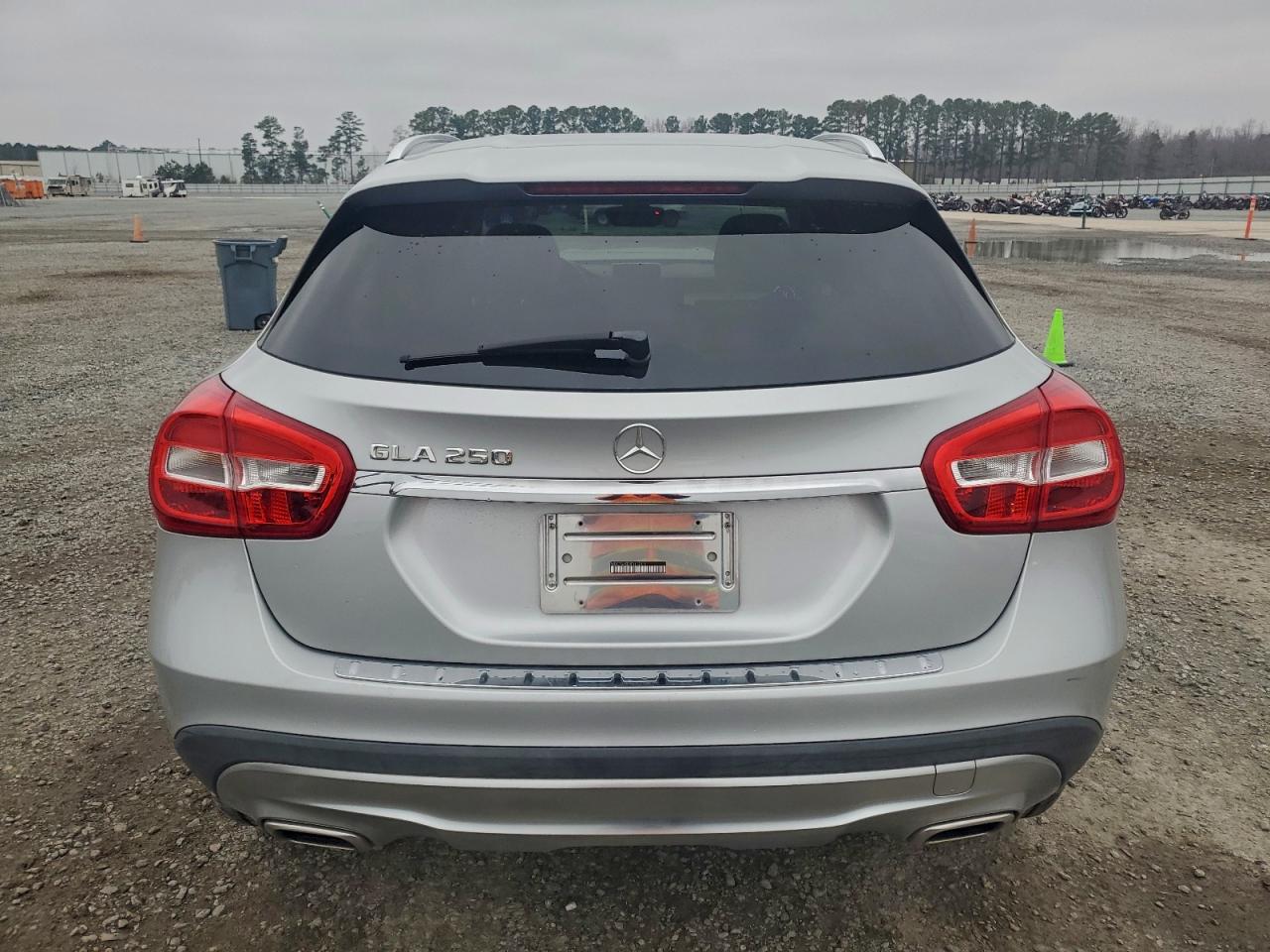 2015 Mercedes-benz Gla 250 Silver vin: WDCTG4EB9FJ112111