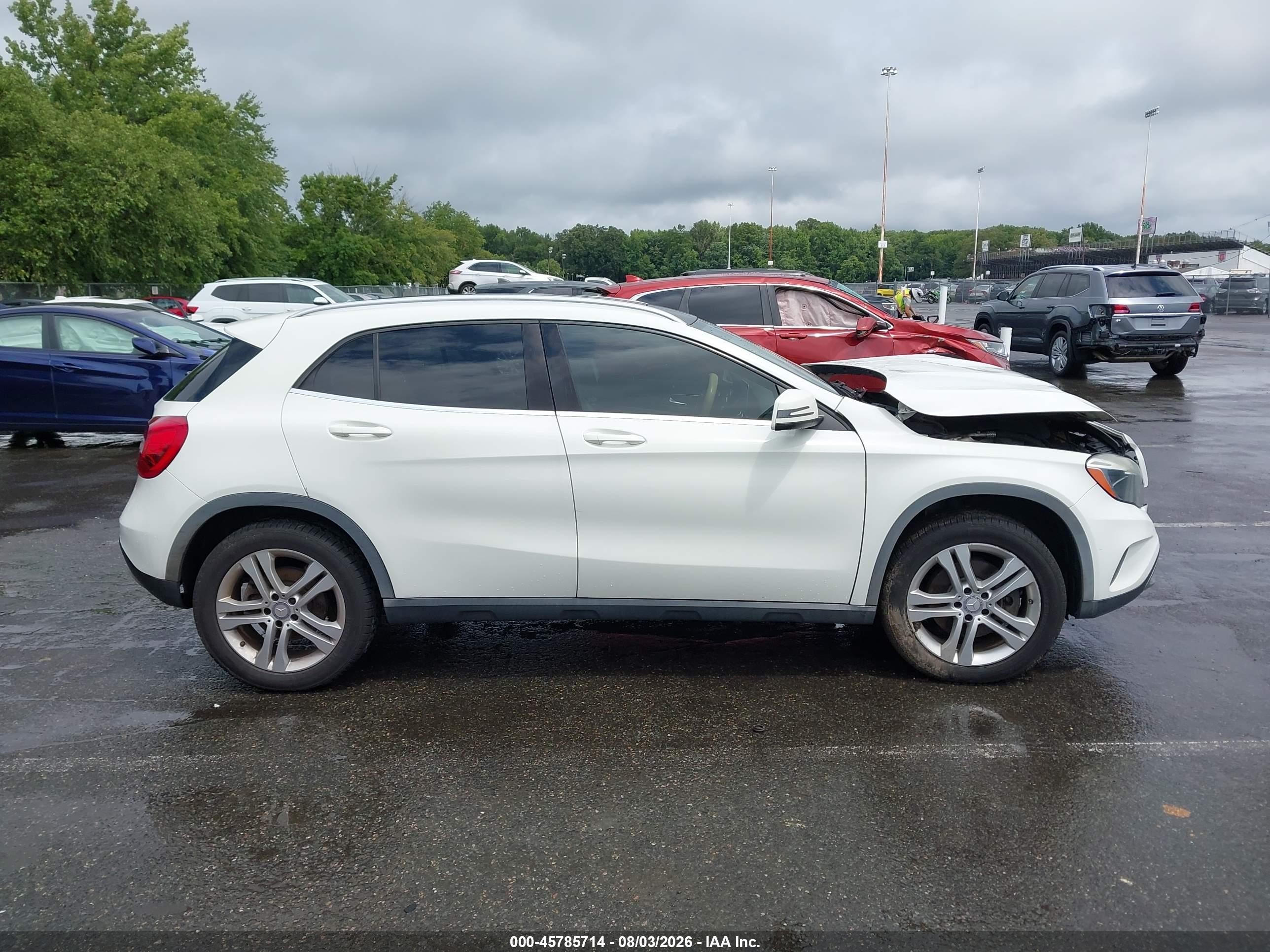 2015 Mercedes-benz Gla 250   Белый vin: WDCTG4EBXFJ167487
