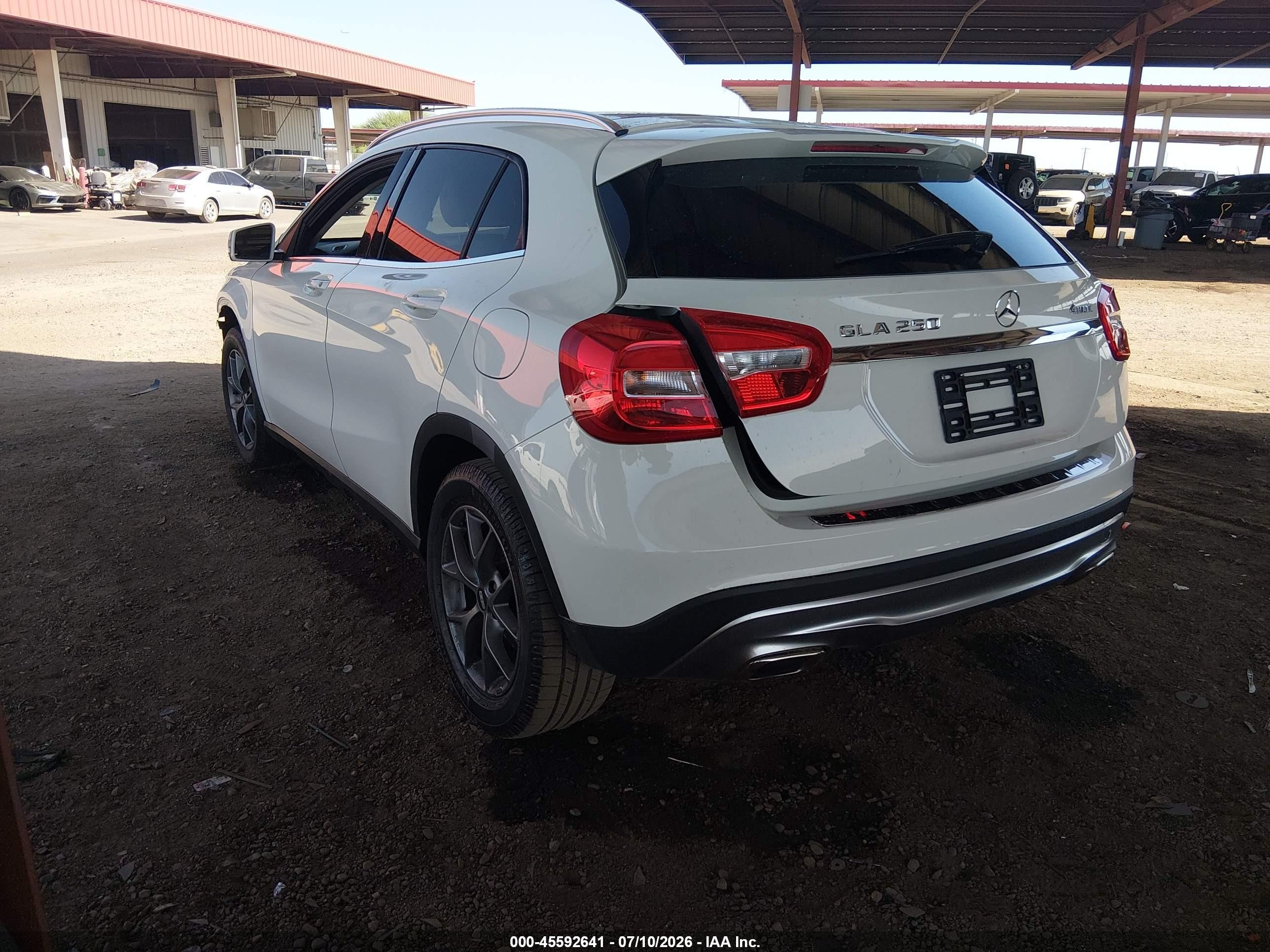2015 Mercedes-benz Gla 250 4matic Белый vin: WDCTG4GB0FJ068948