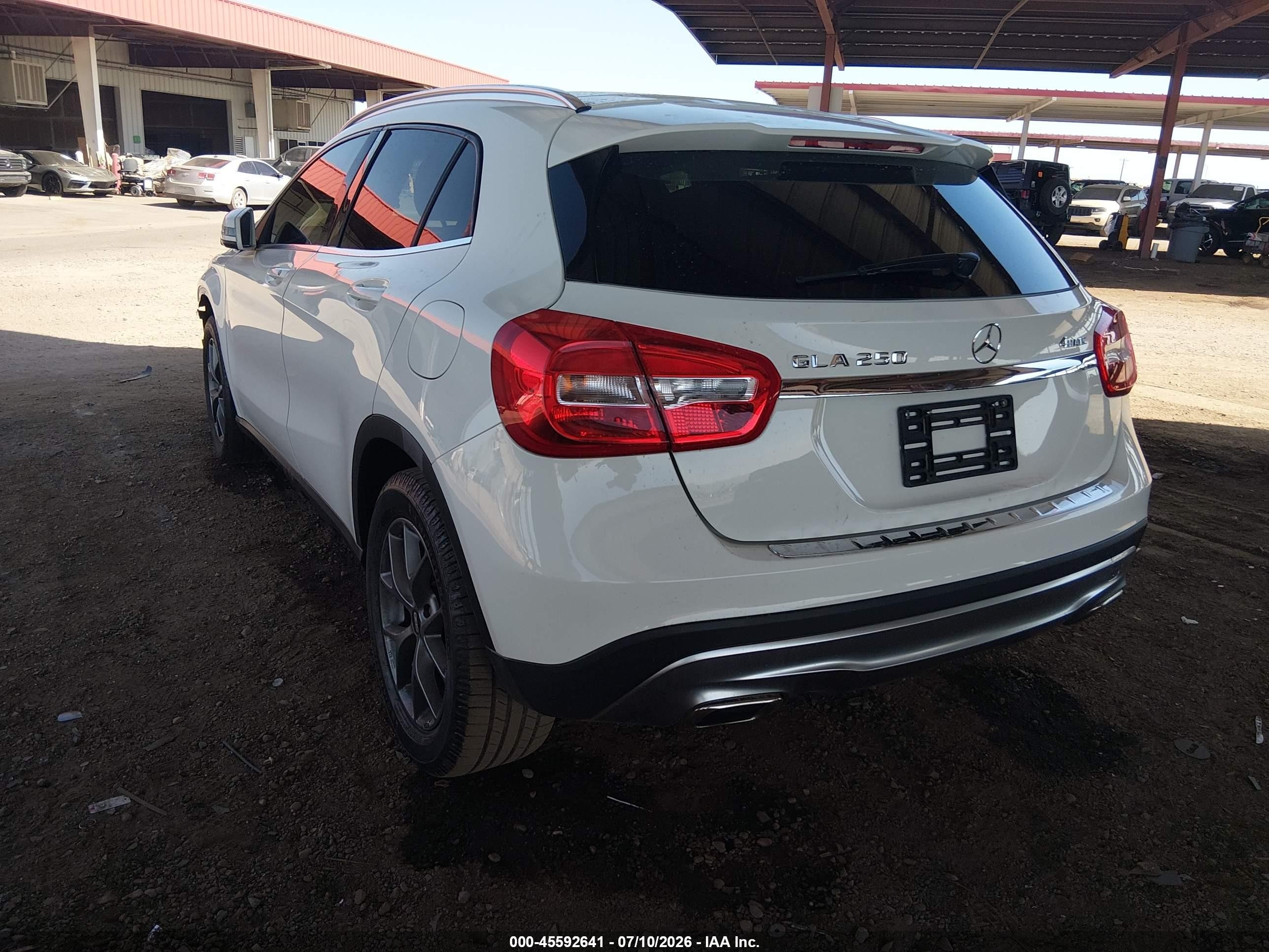 2015 Mercedes-benz Gla 250 4matic Белый vin: WDCTG4GB0FJ068948