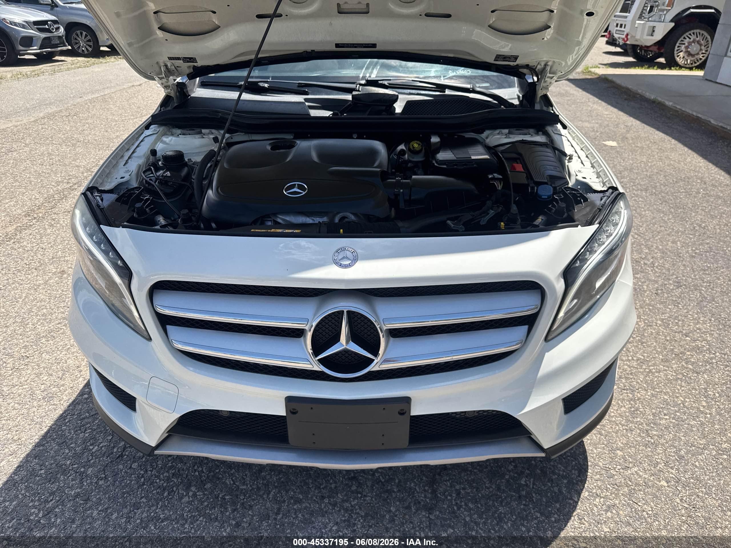 2015 Mercedes-benz Gla 250 4matic White vin: WDCTG4GB0FJ080307