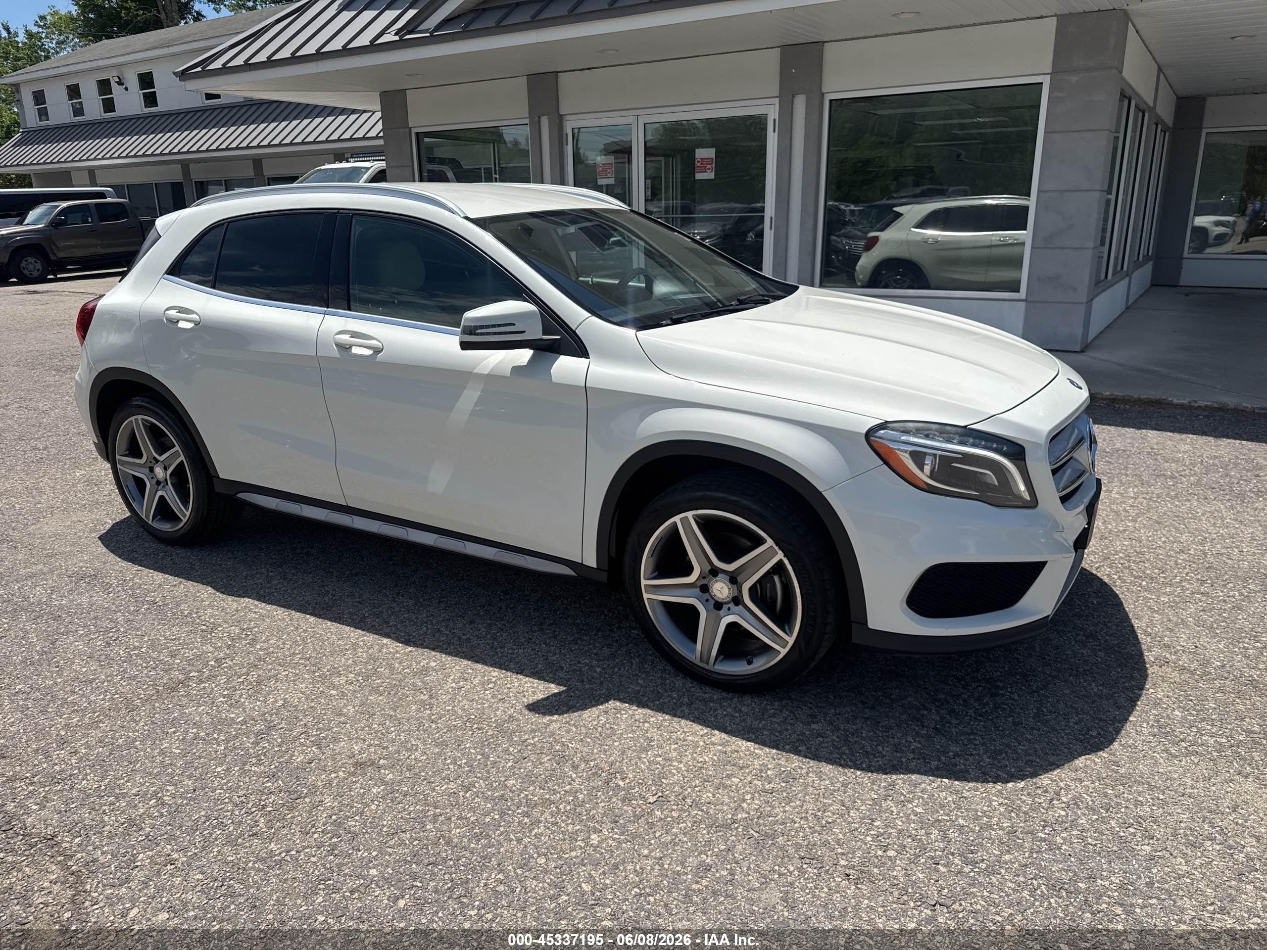 2015 Mercedes-benz Gla 250 4matic White vin: WDCTG4GB0FJ080307