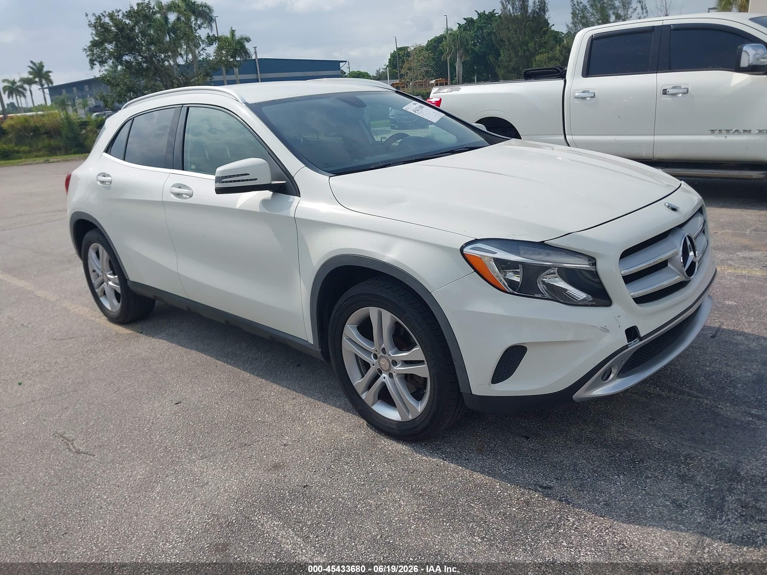 2015 Mercedes-benz Gla 250 4matic White vin: WDCTG4GB0FJ095969