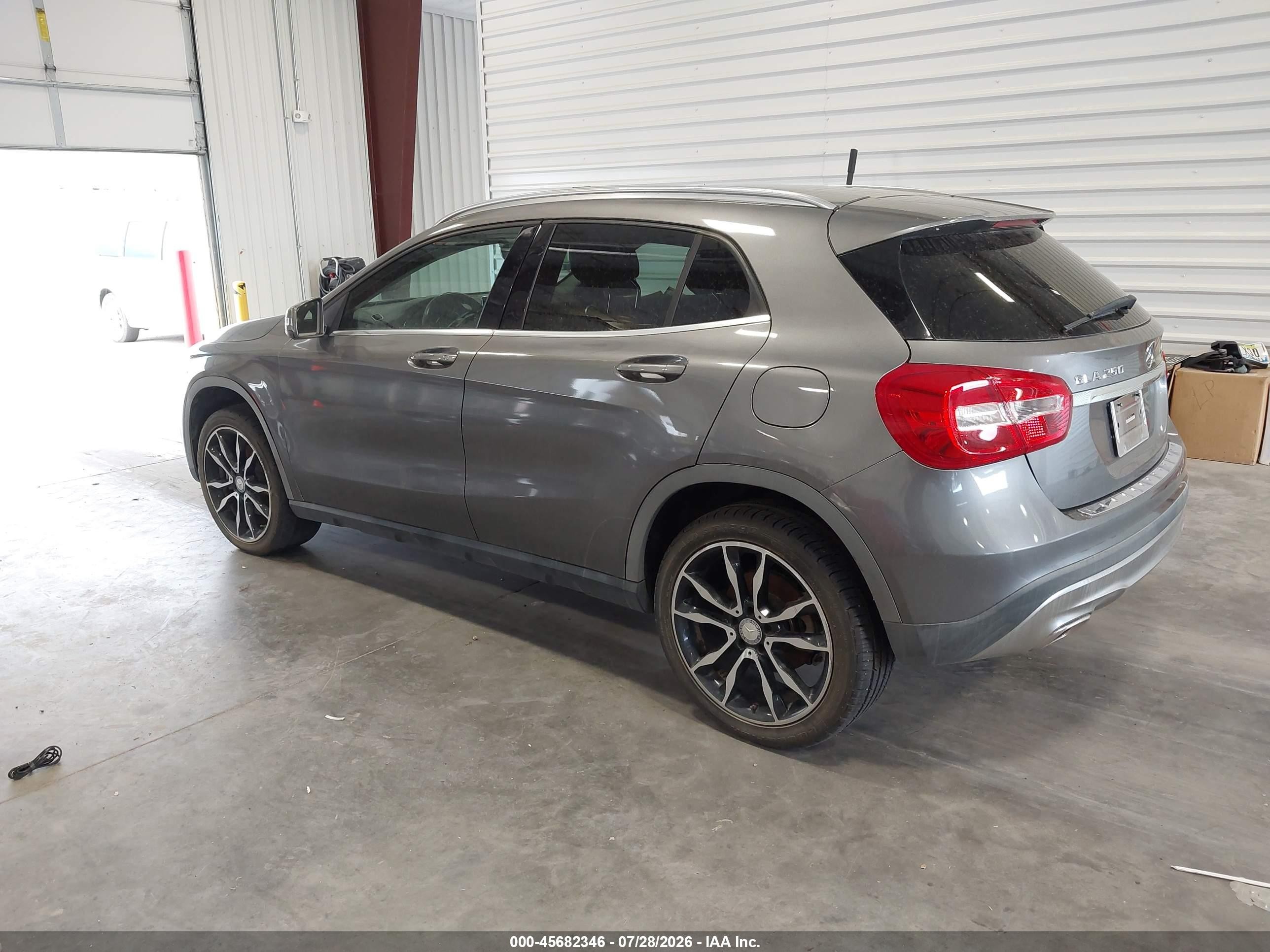 2015 Mercedes-benz Gla 250 4matic Серый vin: WDCTG4GB0FJ148668