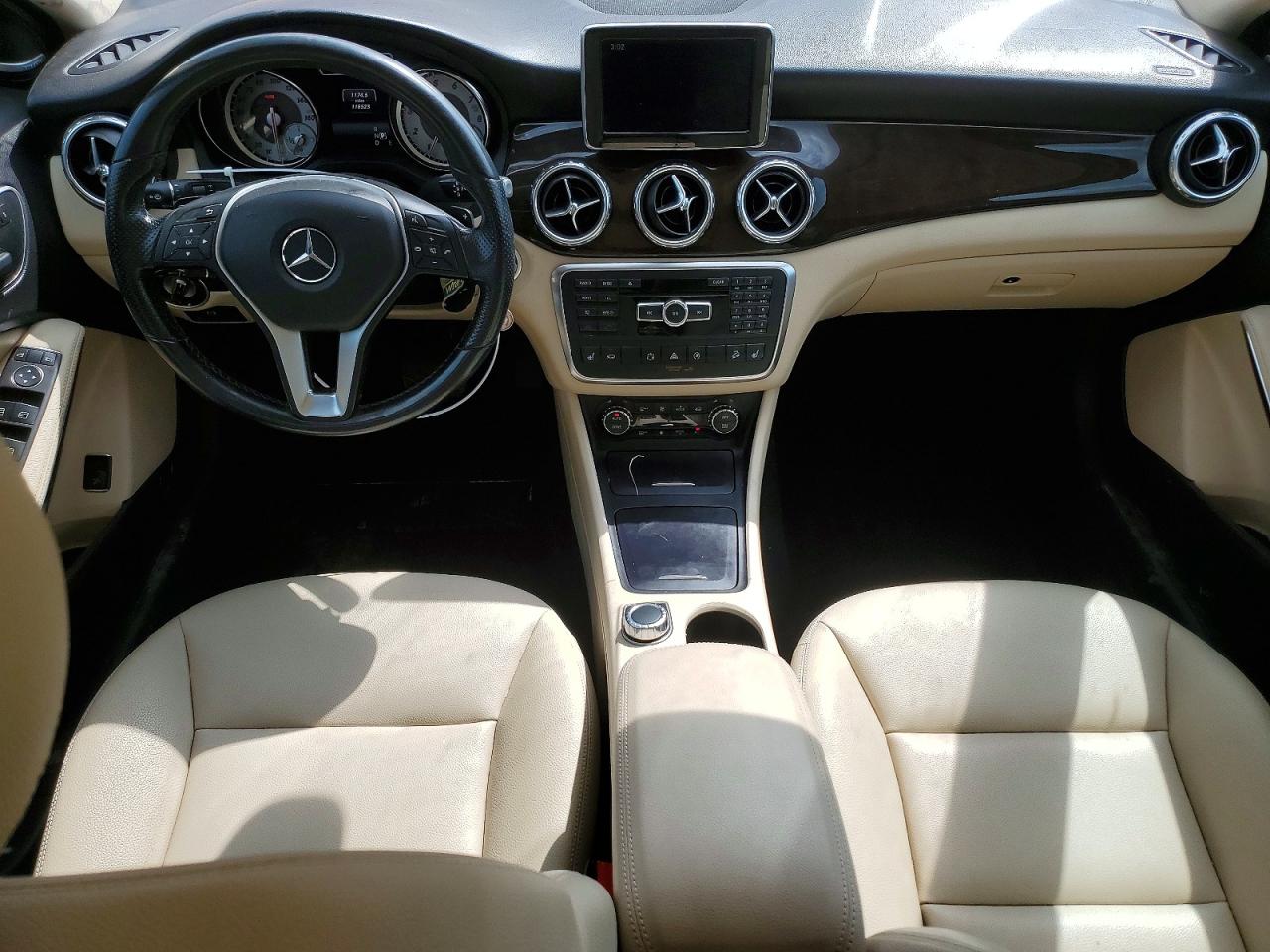 2015 Mercedes-benz Gla 250 4matic Red vin: WDCTG4GB0FJ167365
