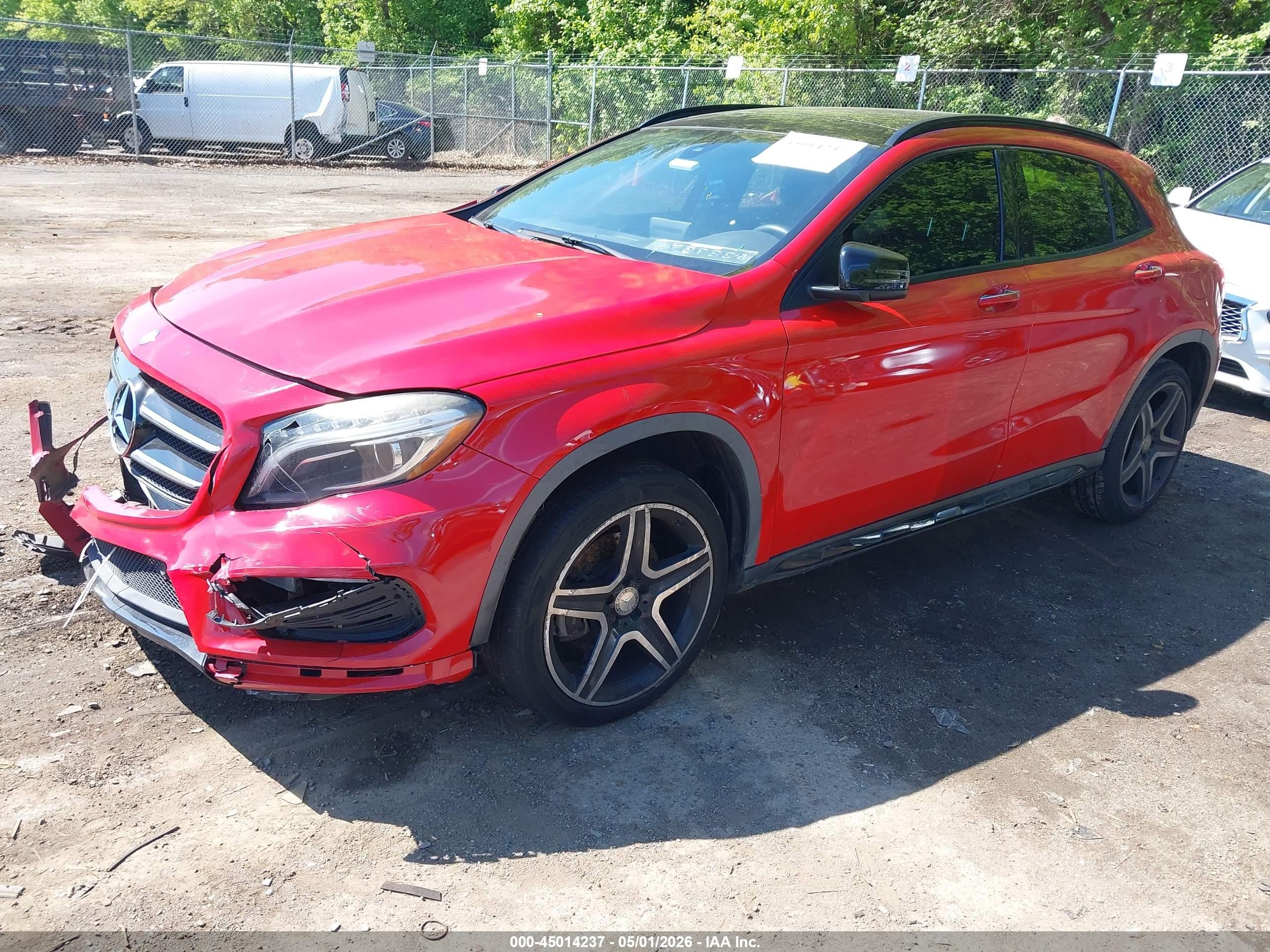 2016 Mercedes-benz Gla 250 4matic Красный vin: WDCTG4GB0GJ216940