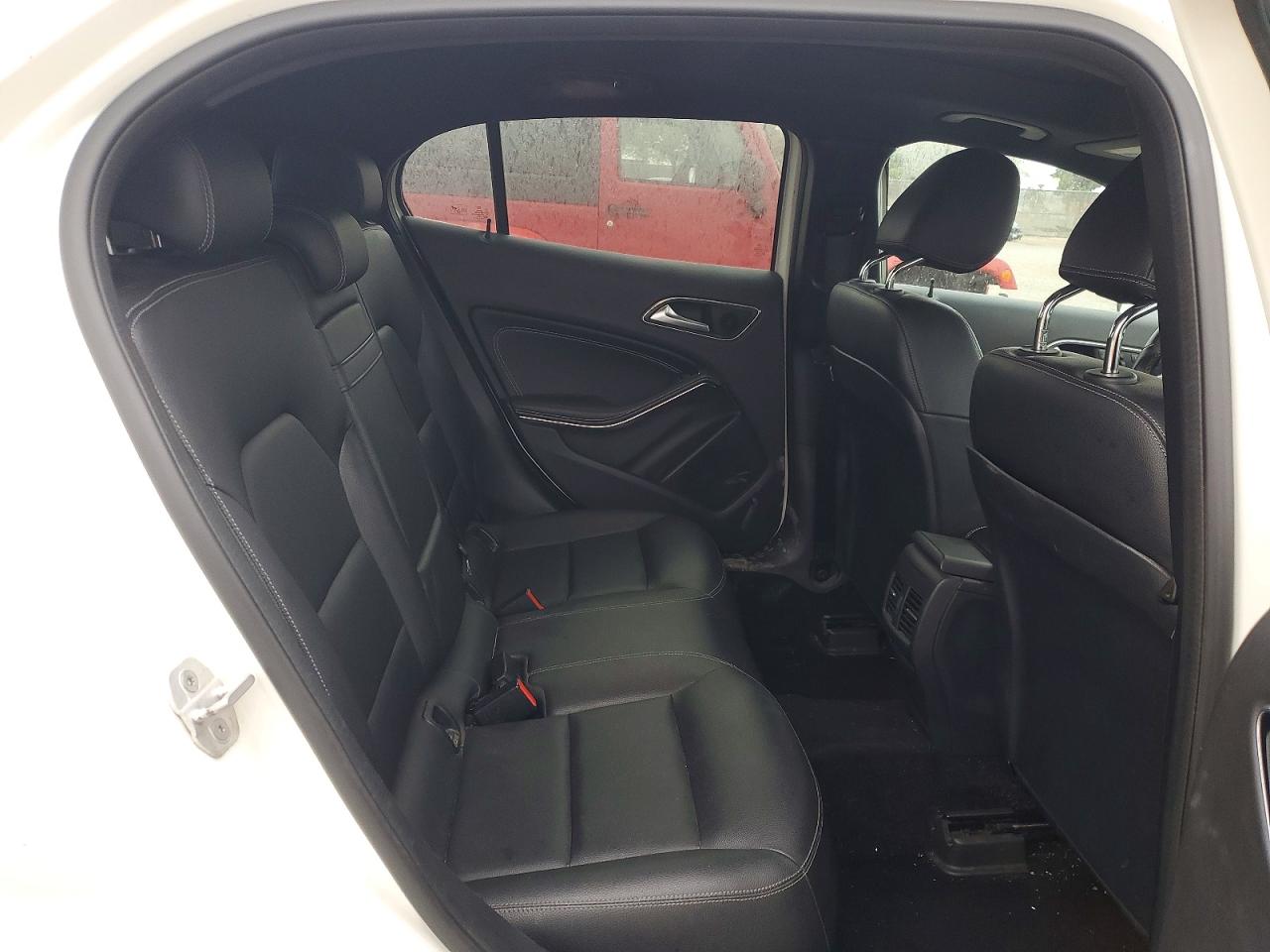 2017 Mercedes-benz Gla 250 4matic White vin: WDCTG4GB0HJ283295