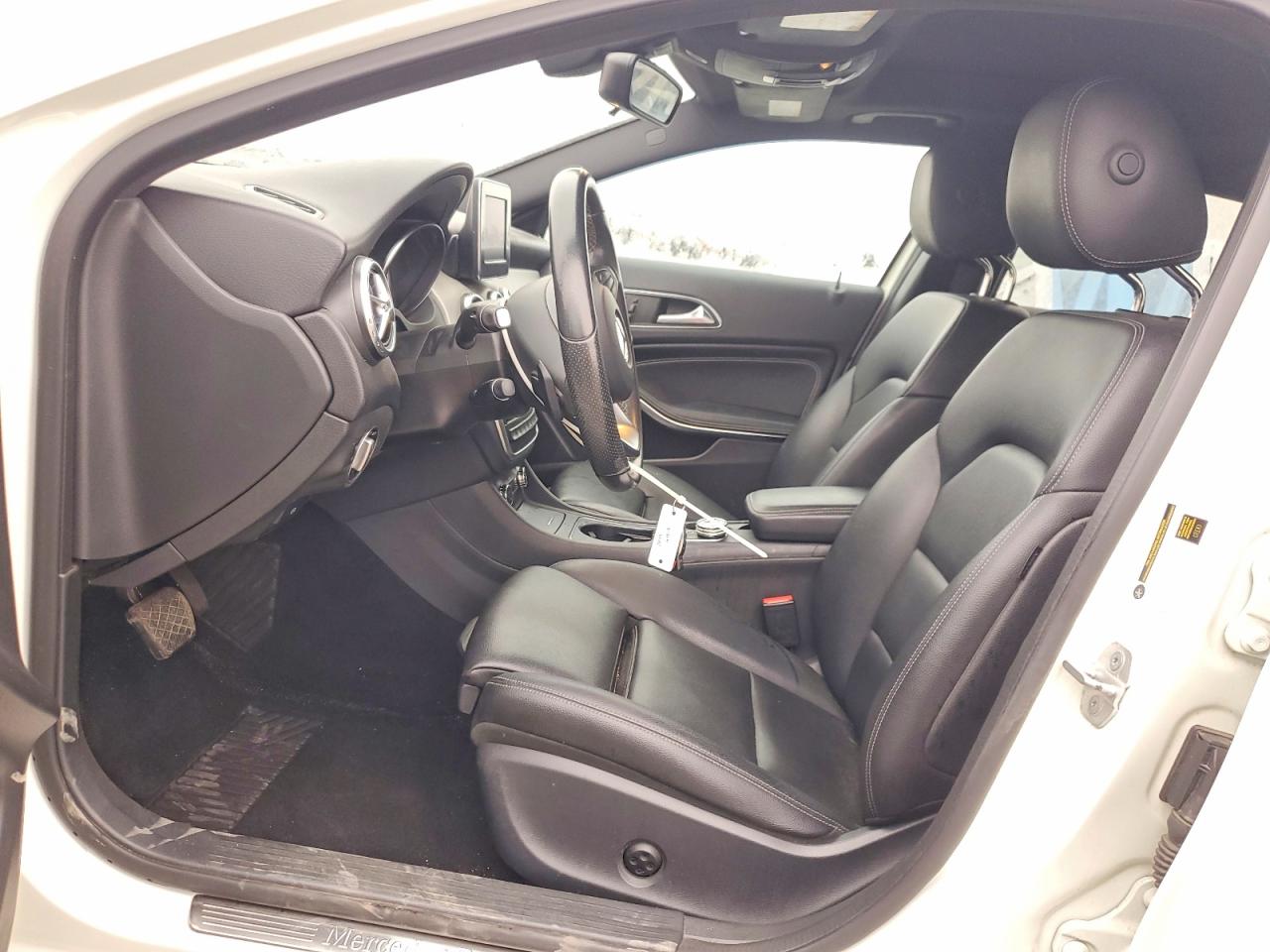2017 Mercedes-benz Gla 250 4matic White vin: WDCTG4GB0HJ283295