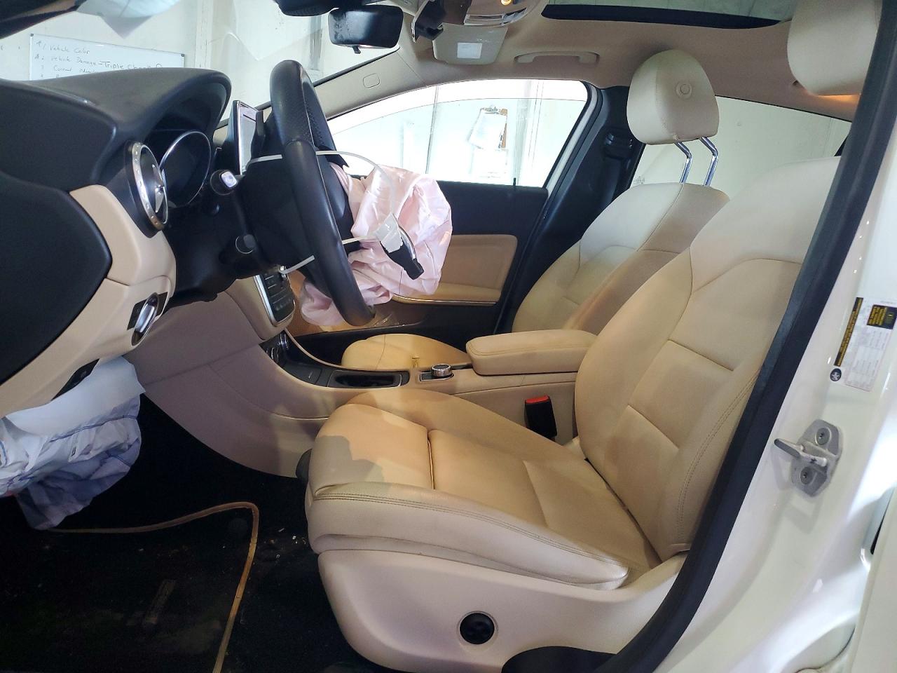 2017 Mercedes-benz Gla 250 4matic White vin: WDCTG4GB0HJ299643