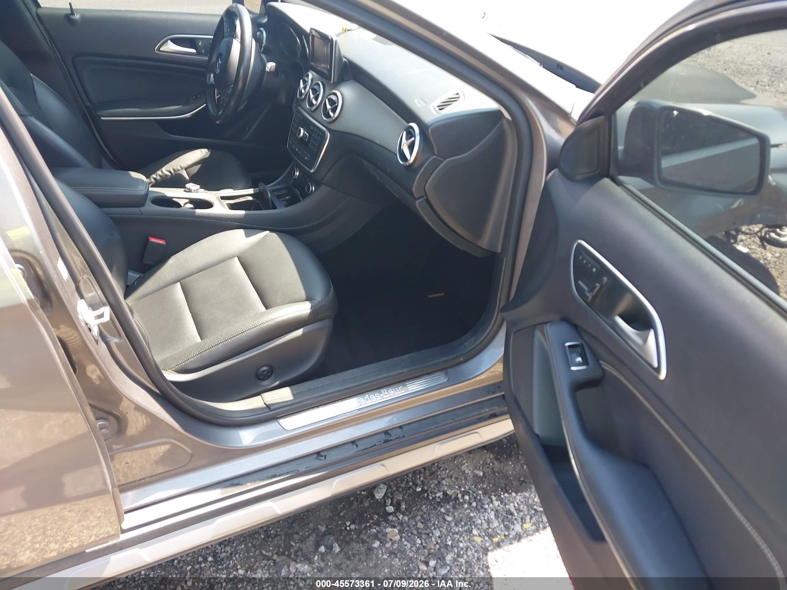 2015 Mercedes-benz Gla 250 4matic Gray vin: WDCTG4GB1FJ063774