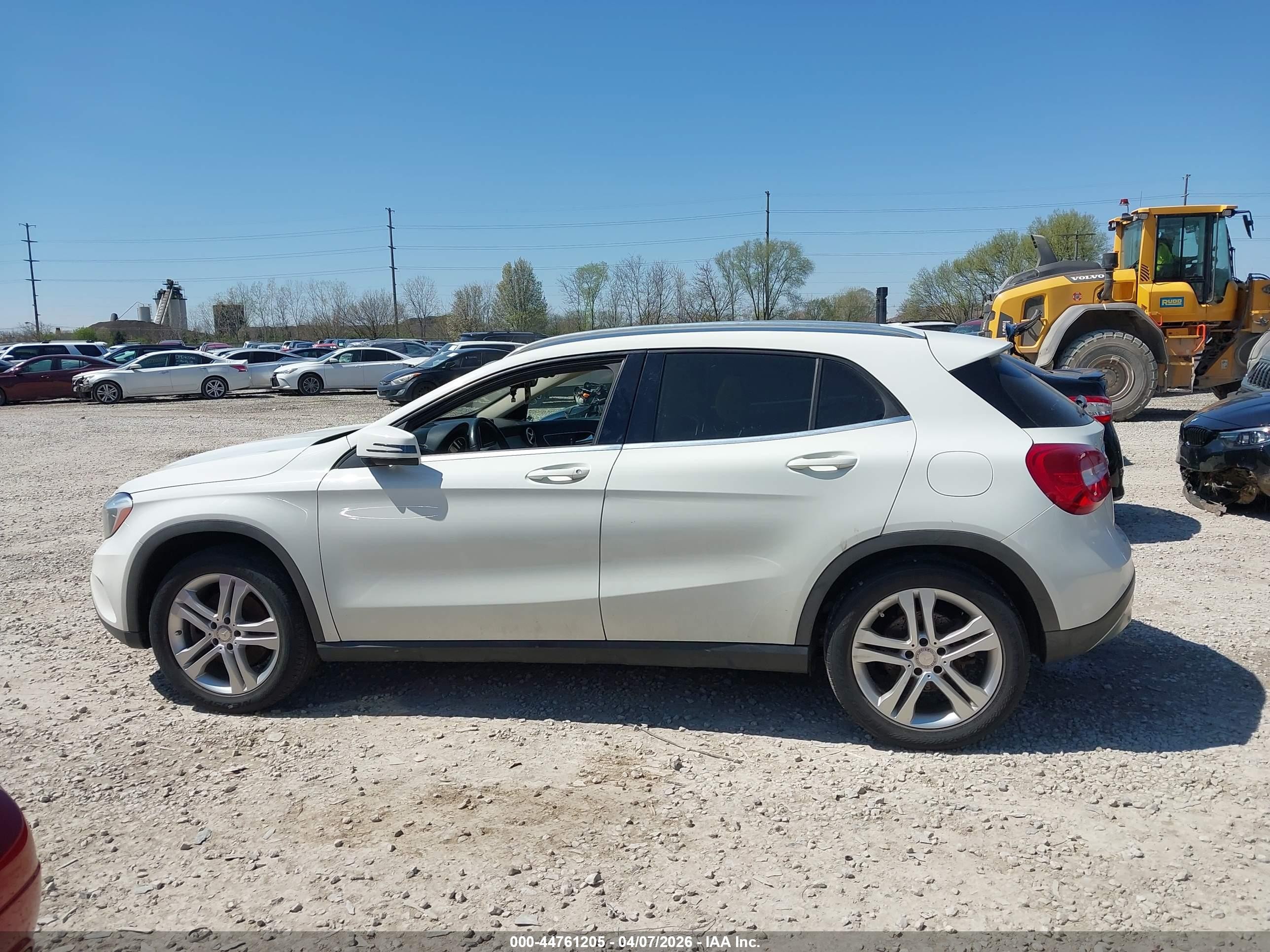 2015 Mercedes-benz Gla 250 4matic White vin: WDCTG4GB1FJ132897