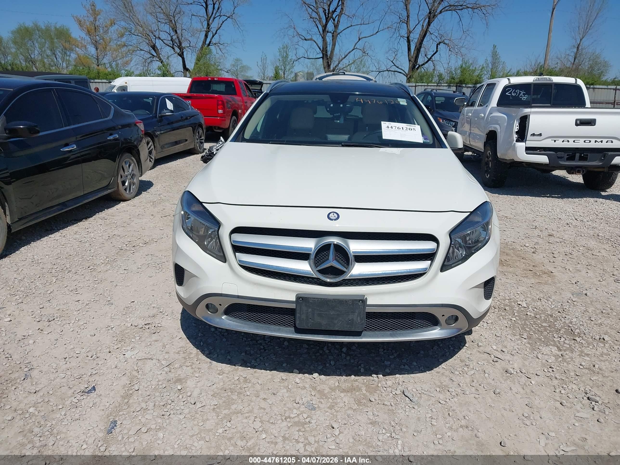 2015 Mercedes-benz Gla 250 4matic White vin: WDCTG4GB1FJ132897