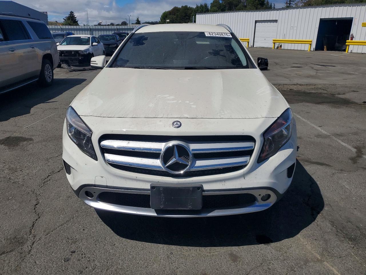 2015 Mercedes-benz Gla 250 4matic White vin: WDCTG4GB1FJ163602