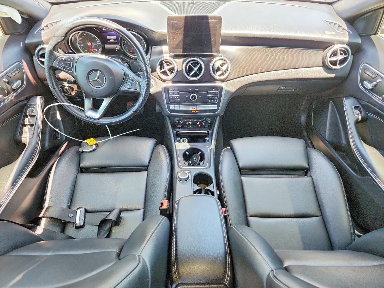 2019 Mercedes-benz Gla 250 4matic Gray vin: WDCTG4GB1KJ583953
