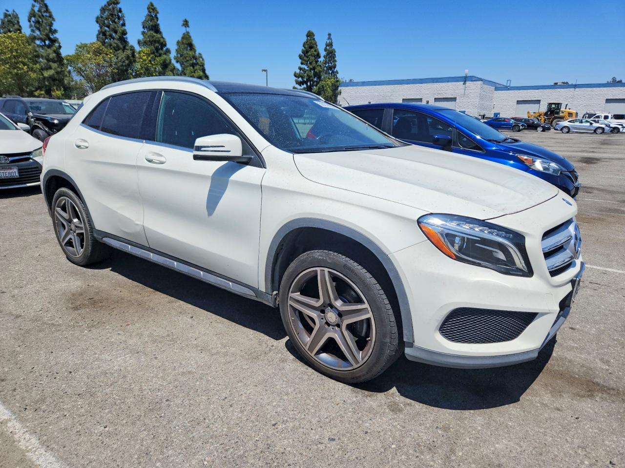 2015 Mercedes-benz Gla 250 4matic White vin: WDCTG4GB2FJ033490