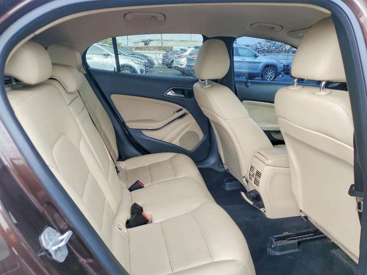 2015 Mercedes-benz Gla 250 4matic Brown vin: WDCTG4GB2FJ061516