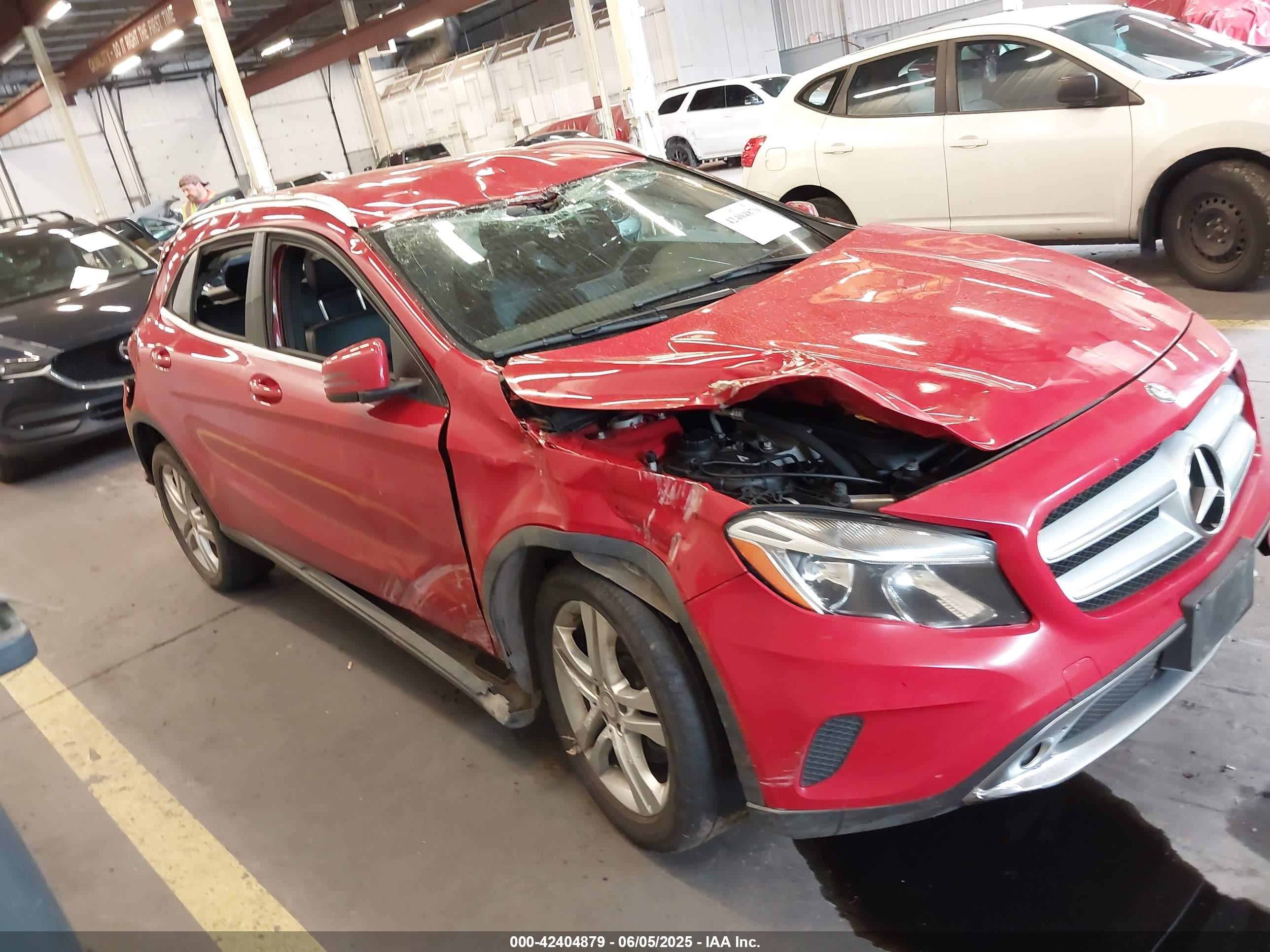 2015 Mercedes-benz Gla 250 4matic Red vin: WDCTG4GB2FJ078624