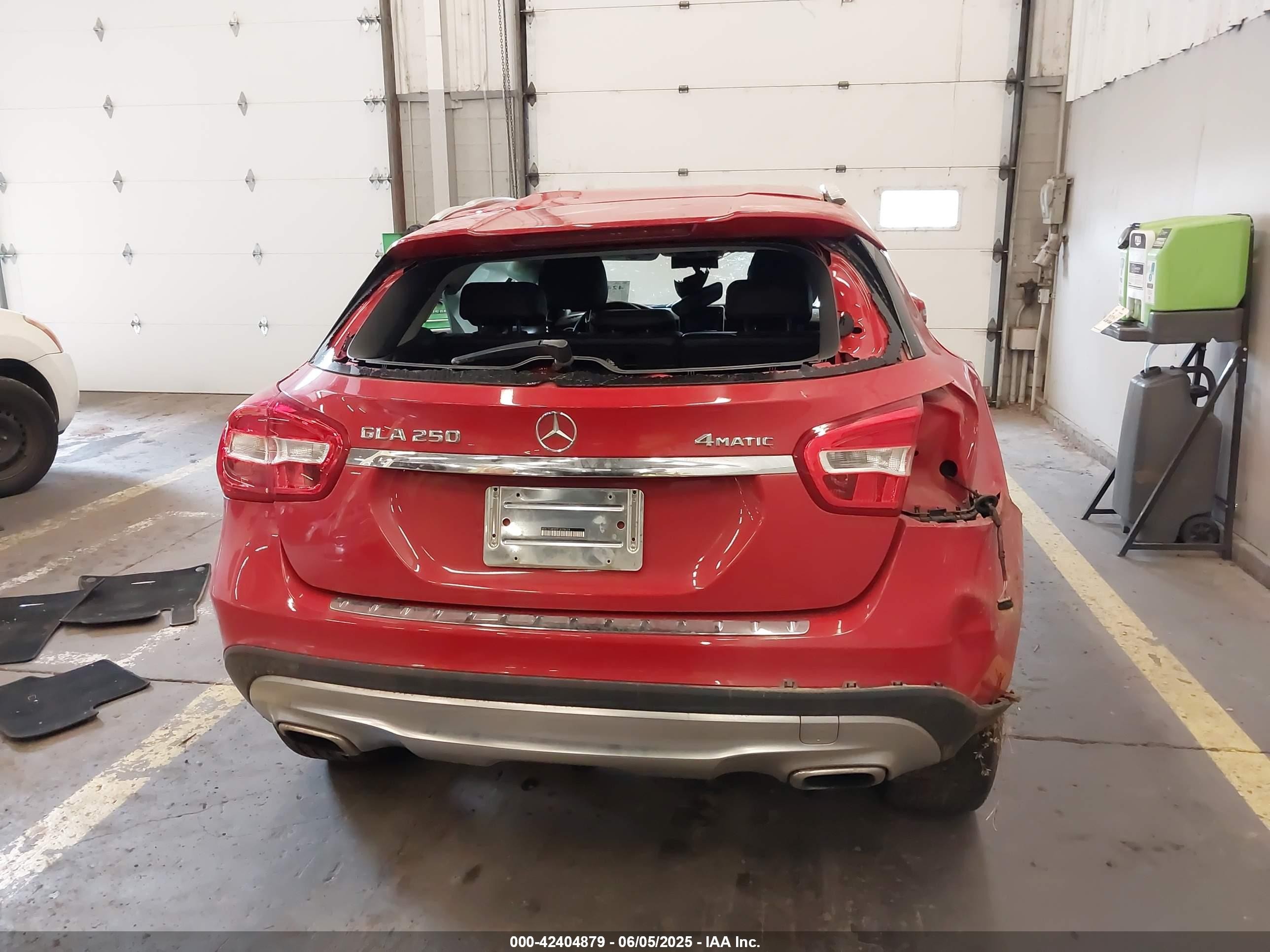 2015 Mercedes-benz Gla 250 4matic Red vin: WDCTG4GB2FJ078624