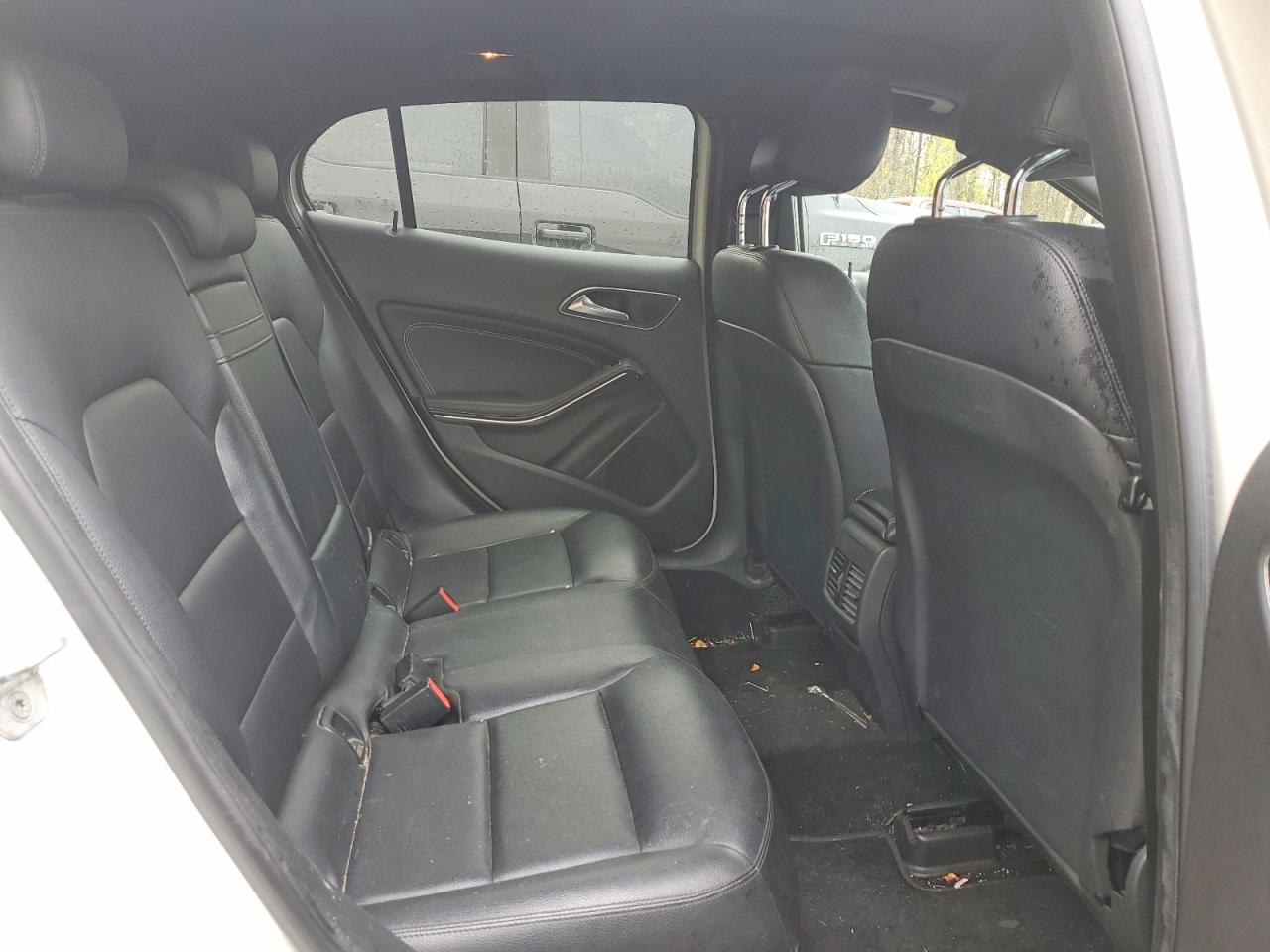 2015 Mercedes-benz Gla 250 4matic White vin: WDCTG4GB2FJ080468