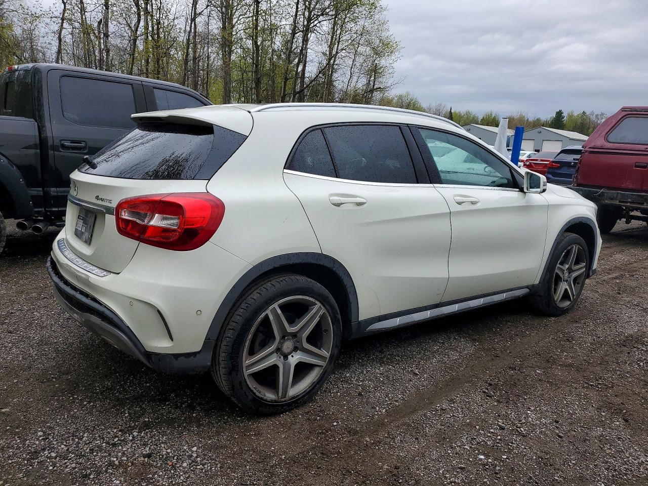2015 Mercedes-benz Gla 250 4matic White vin: WDCTG4GB2FJ080468