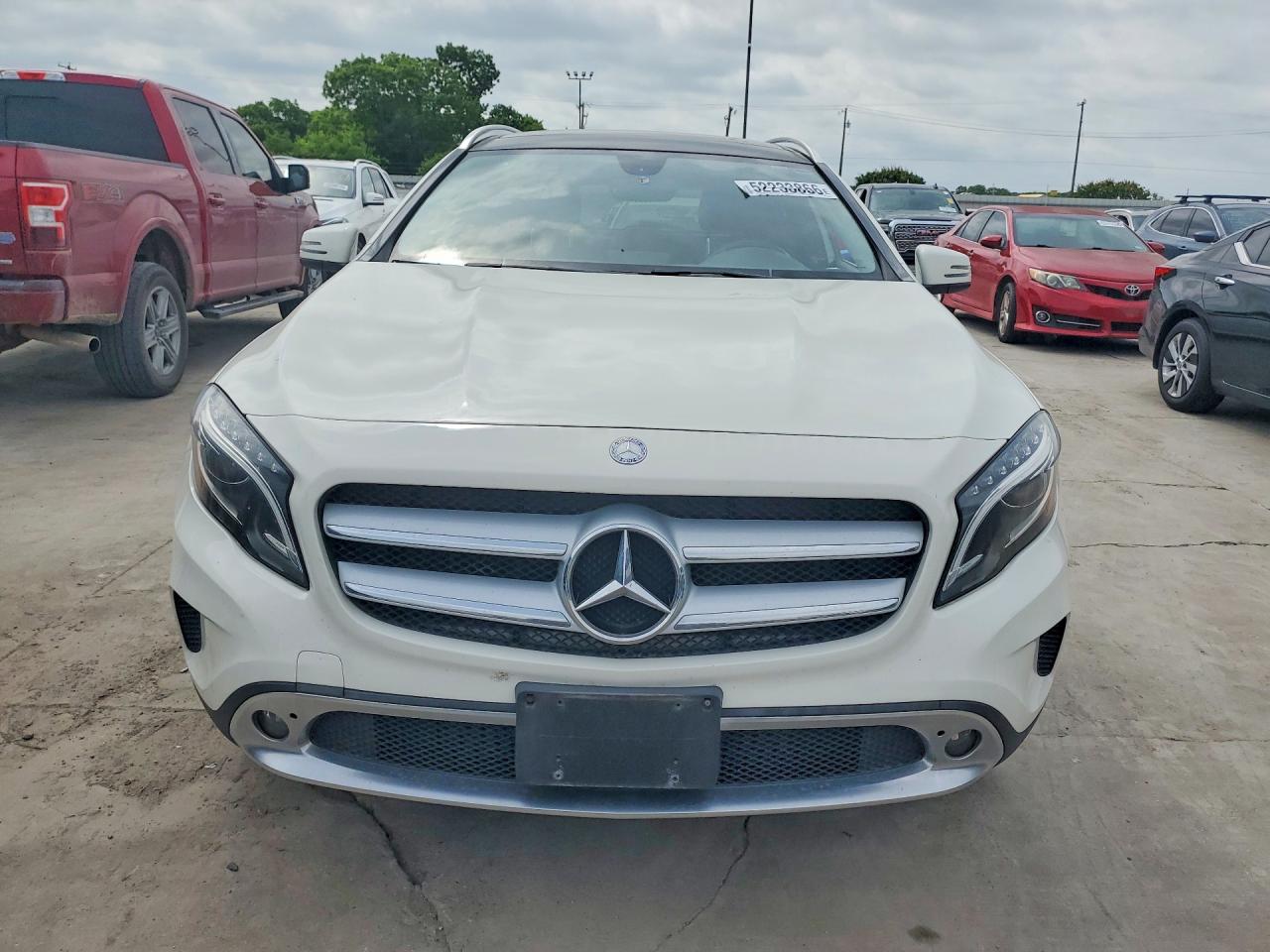 2015 Mercedes Benz Gla 250 4matic White vin: WDCTG4GB2FJ100881