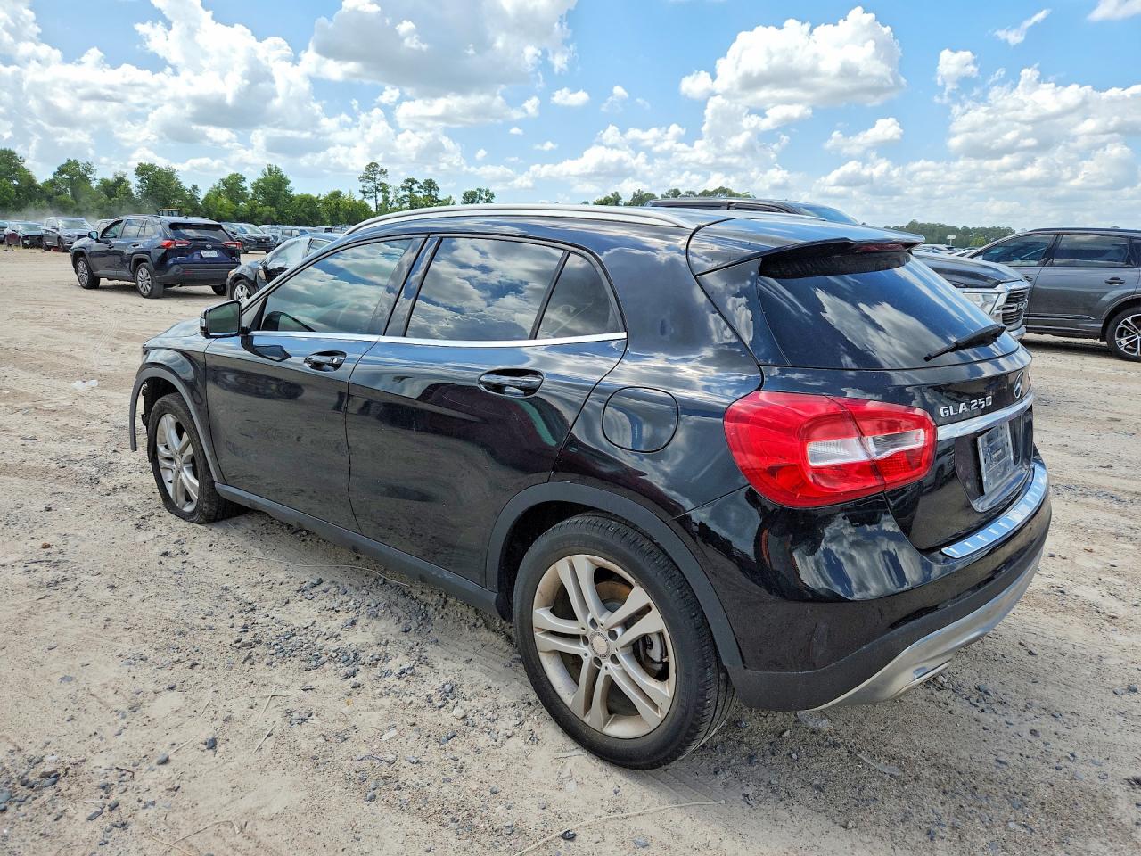 2015 Mercedes-benz Gla 250 4matic Черный vin: WDCTG4GB2FJ116028