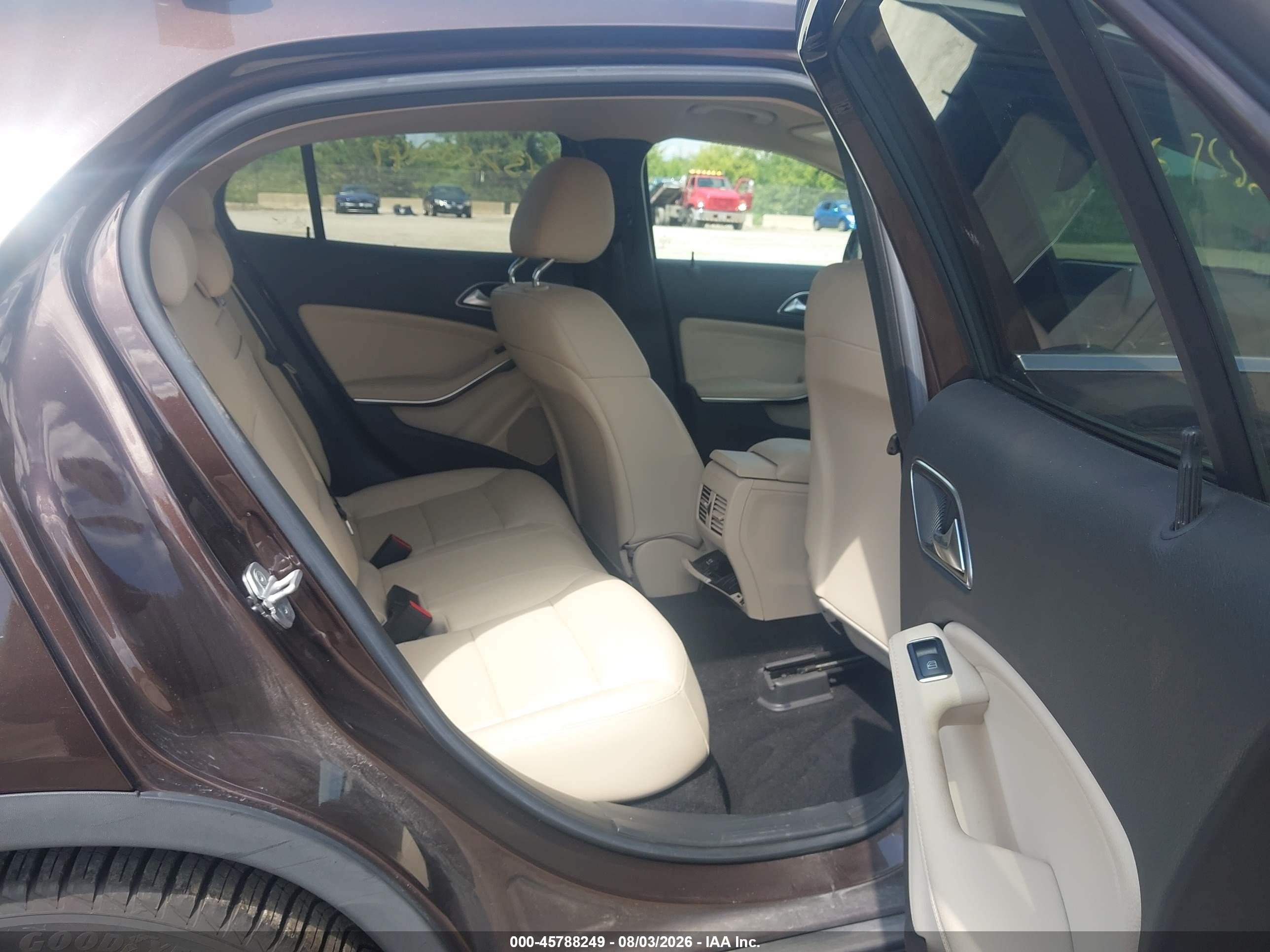 2015 Mercedes-benz Gla 250 4matic Brown vin: WDCTG4GB2FJ116255