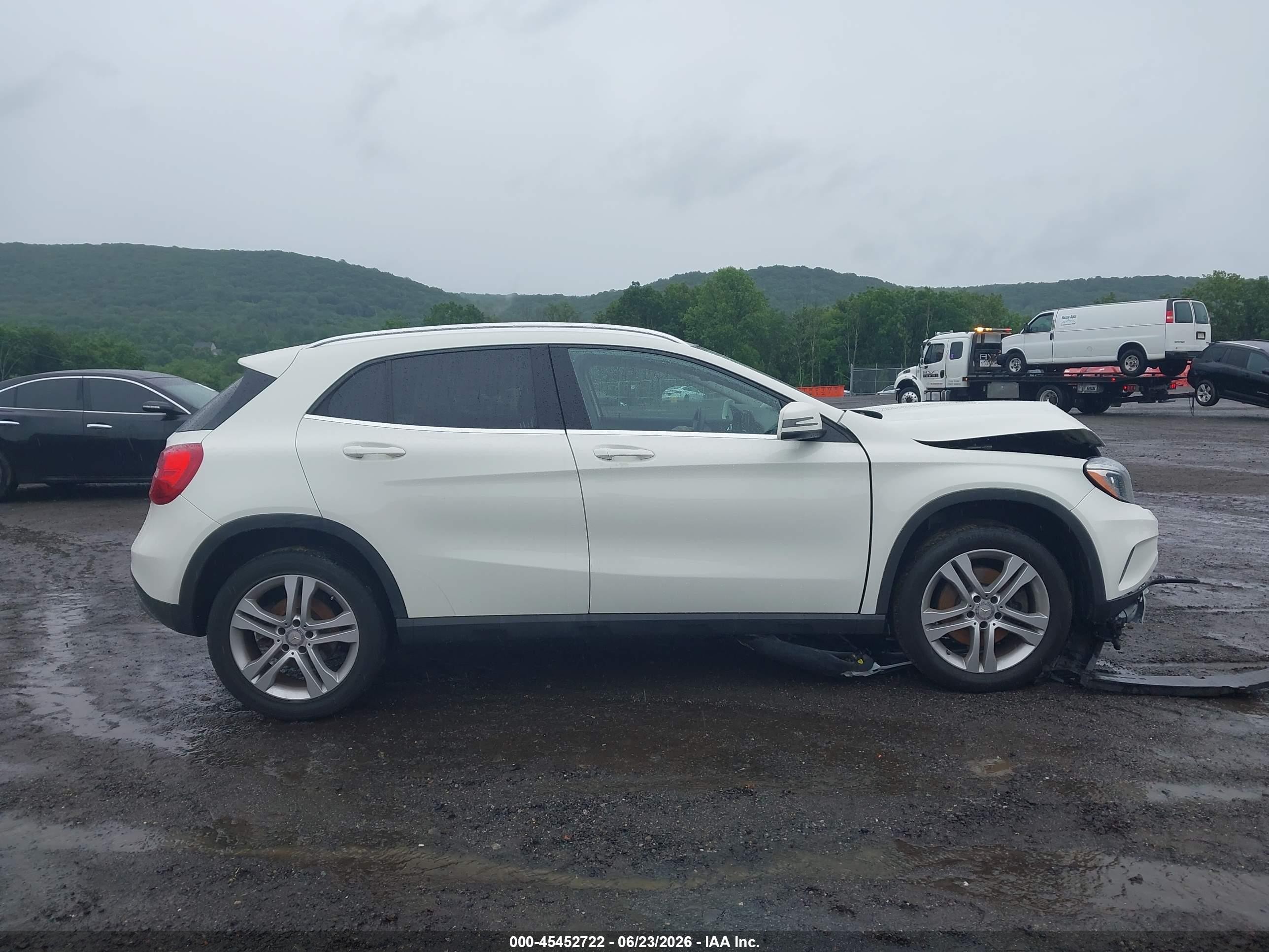 2015 Mercedes-benz Gla 250 4matic White vin: WDCTG4GB2FJ118605