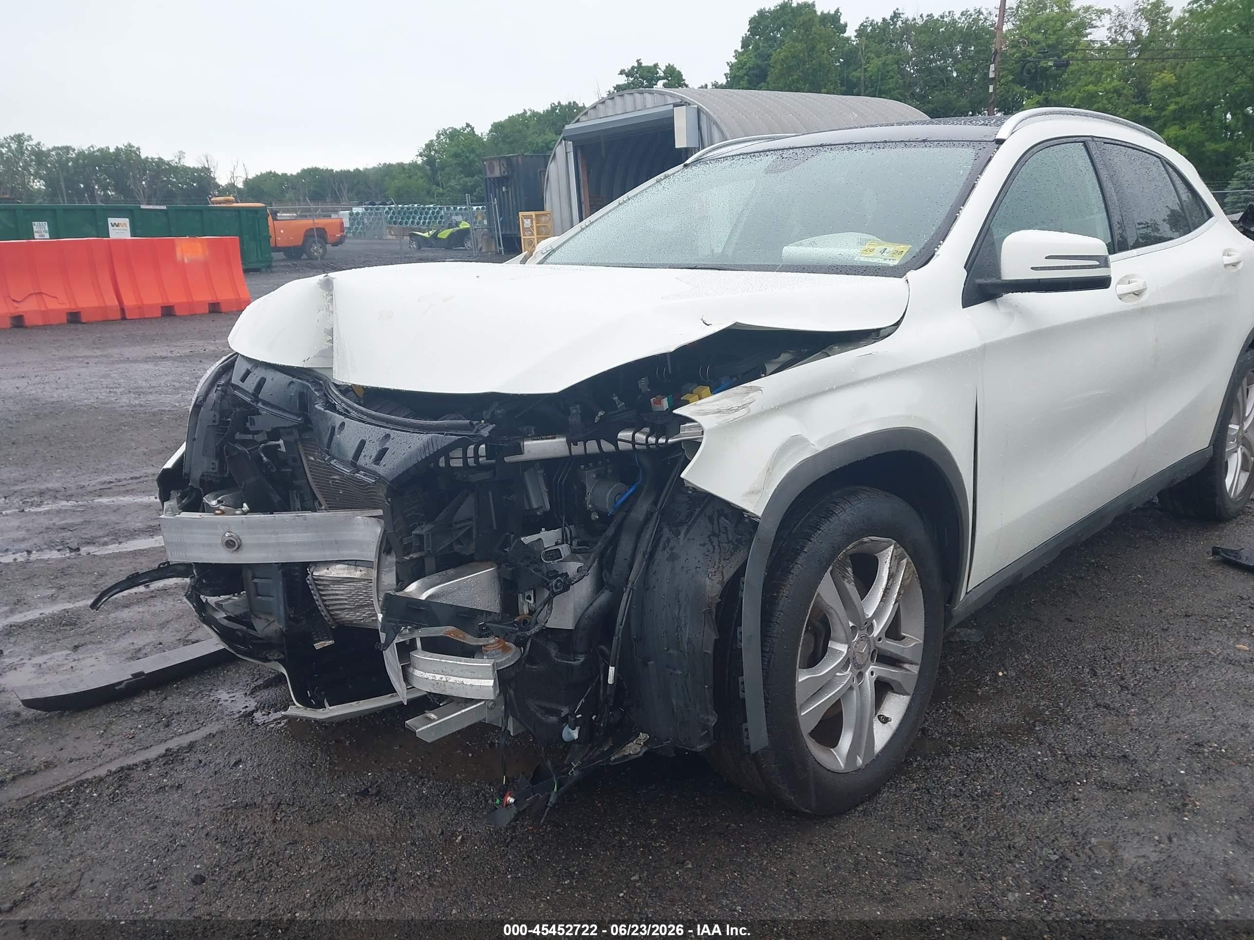 2015 Mercedes-benz Gla 250 4matic White vin: WDCTG4GB2FJ118605
