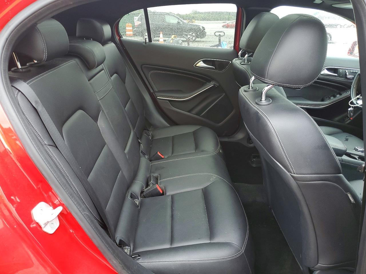 2018 Mercedes-benz Gla 250 4matic Red vin: WDCTG4GB2JJ380326