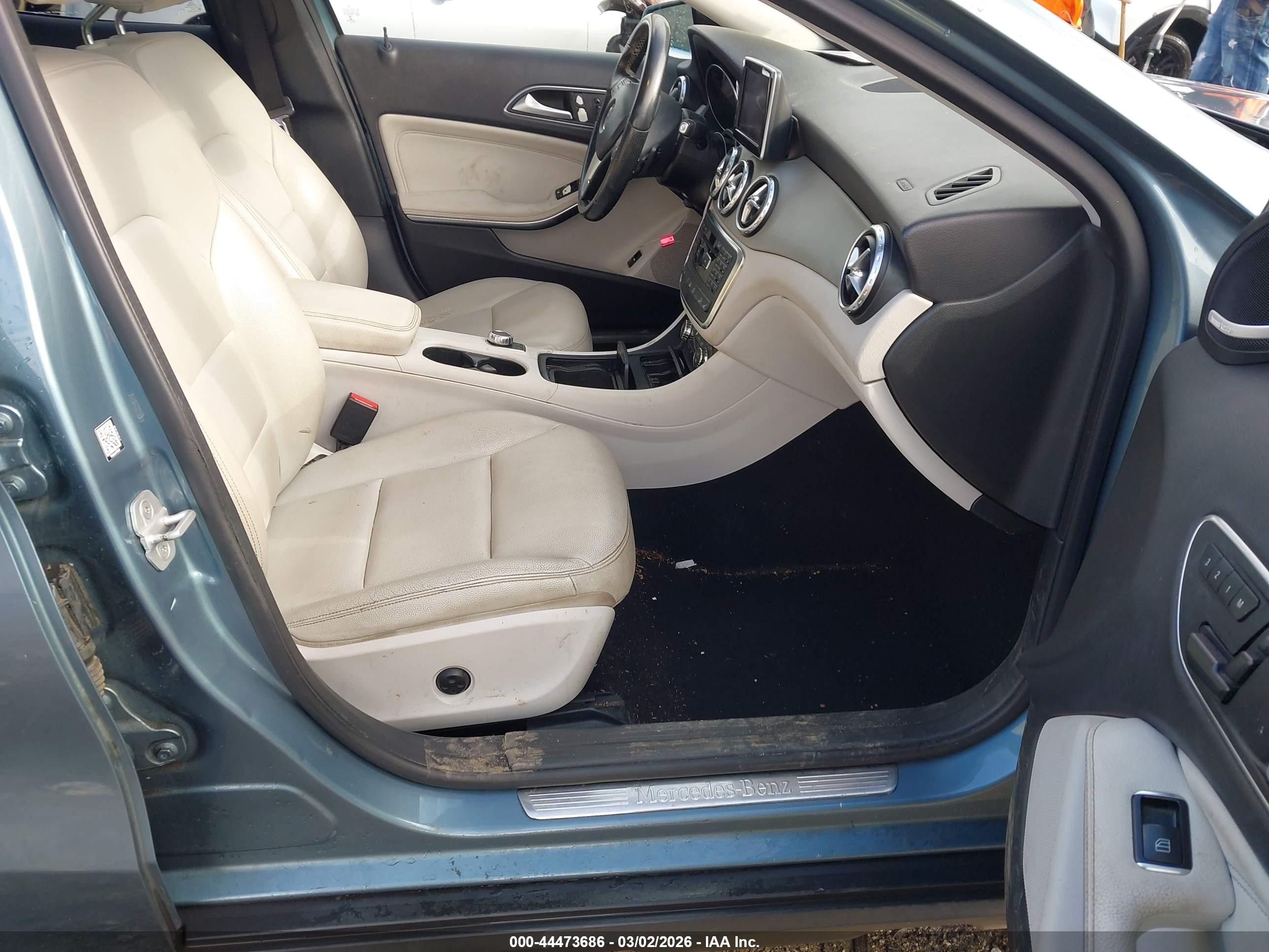 2015 Mercedes-benz Gla 250 4matic Light Blue vin: WDCTG4GB3FJ166680