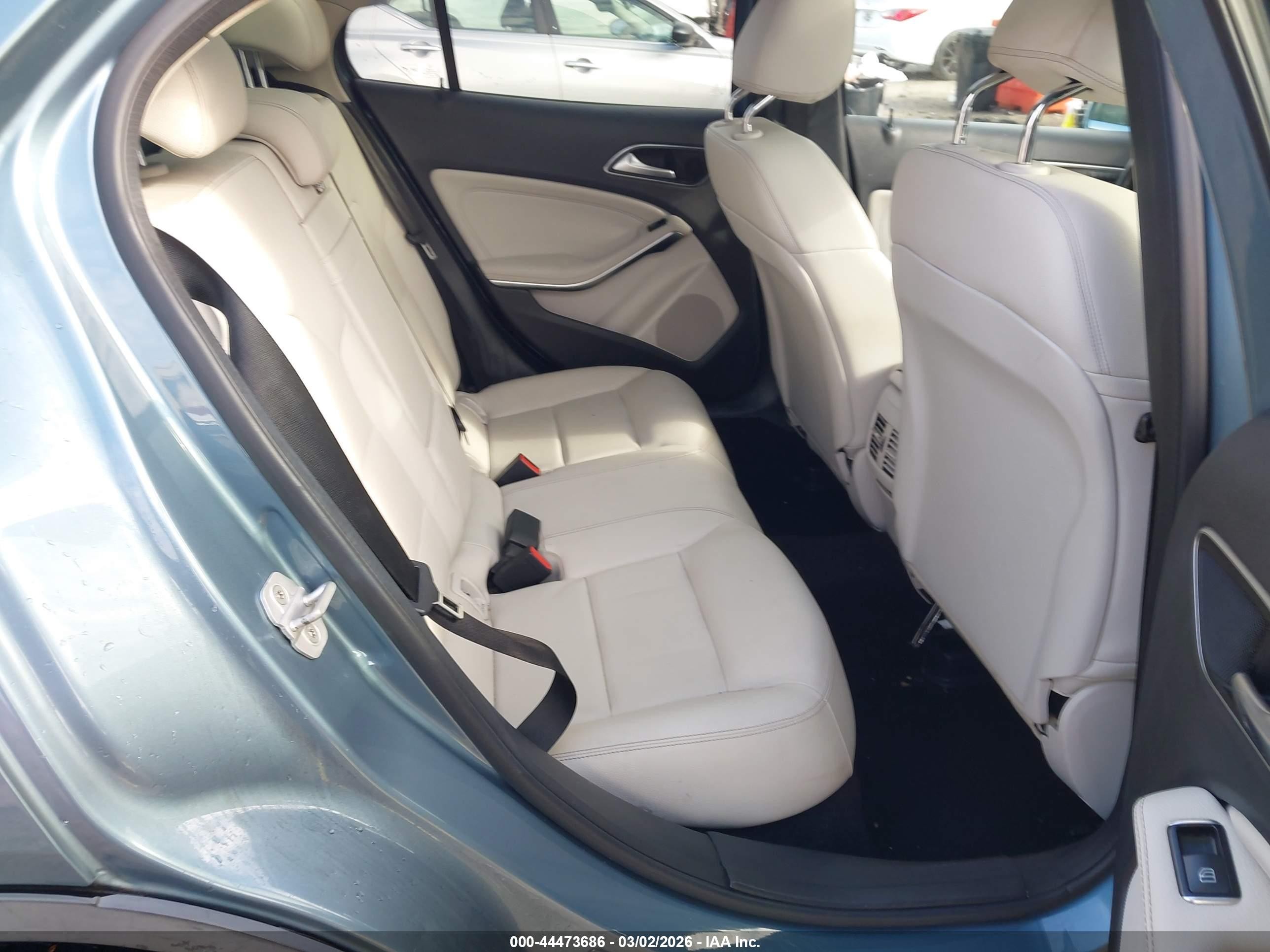 2015 Mercedes-benz Gla 250 4matic Light Blue vin: WDCTG4GB3FJ166680
