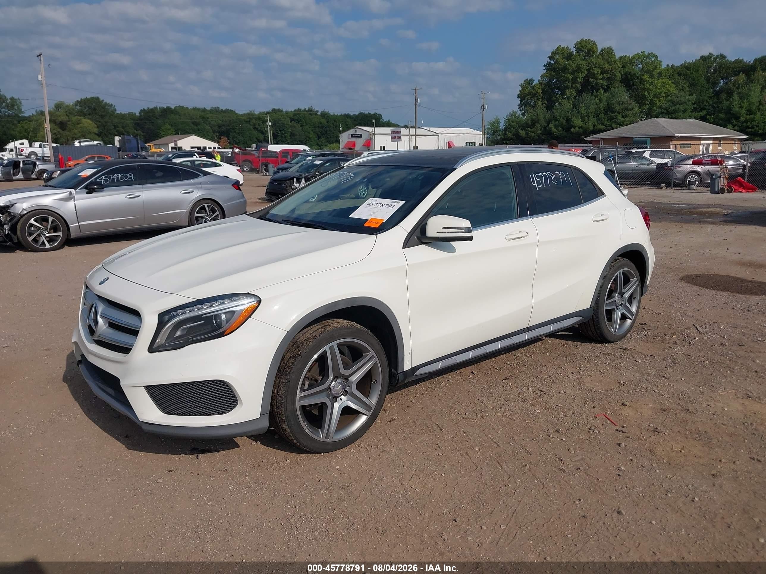 2015 Mercedes-benz Gla 250 4matic White vin: WDCTG4GB3FJ033496